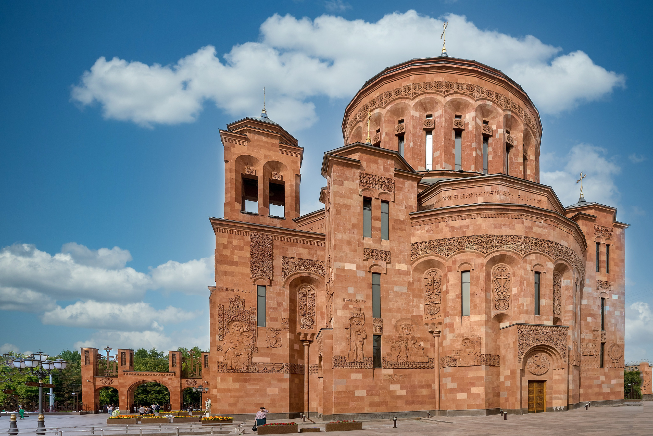 Армянская апостольская церковь