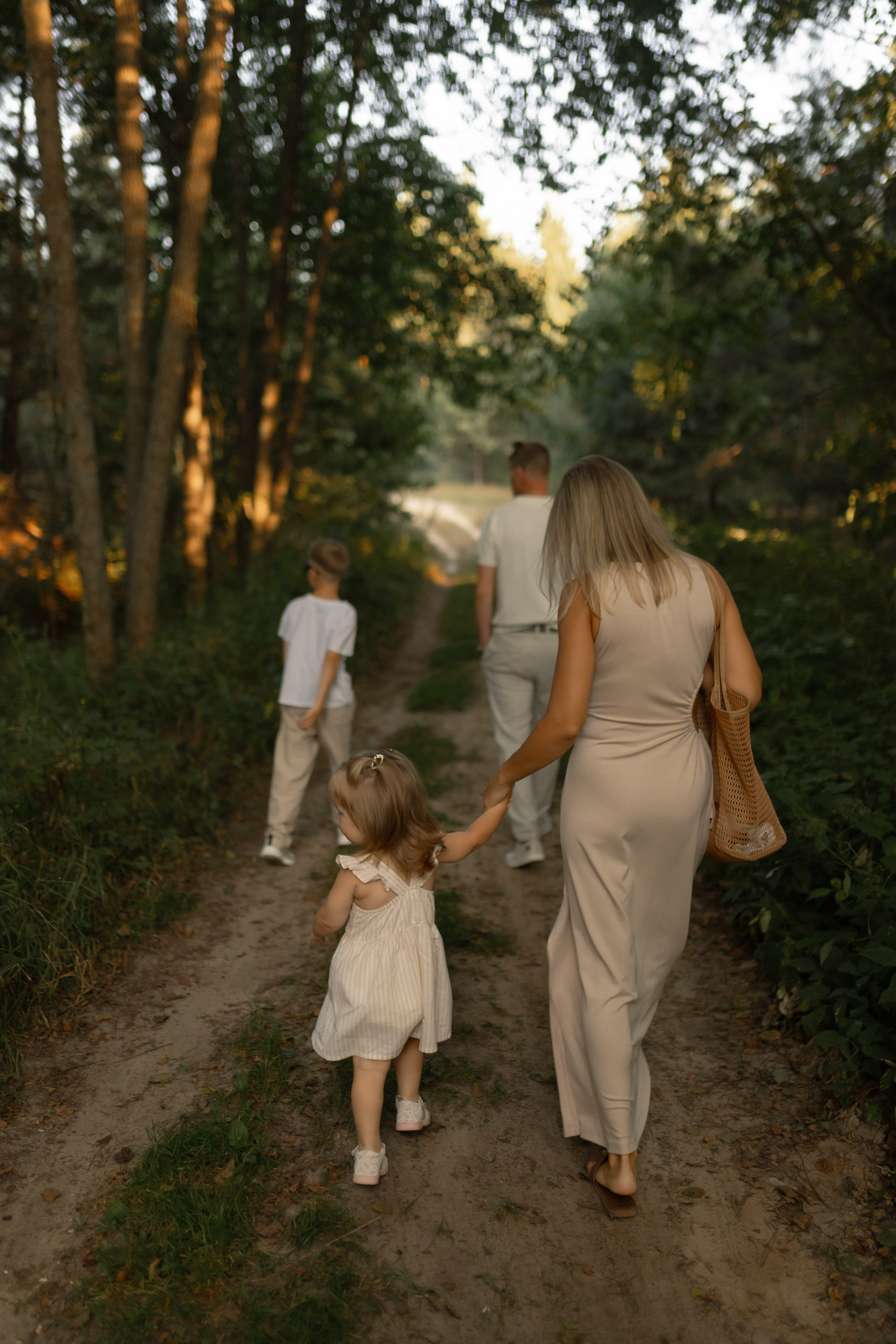 Алексей, Мария, Ваня и Варя. Фотограф Татьяна Семенова