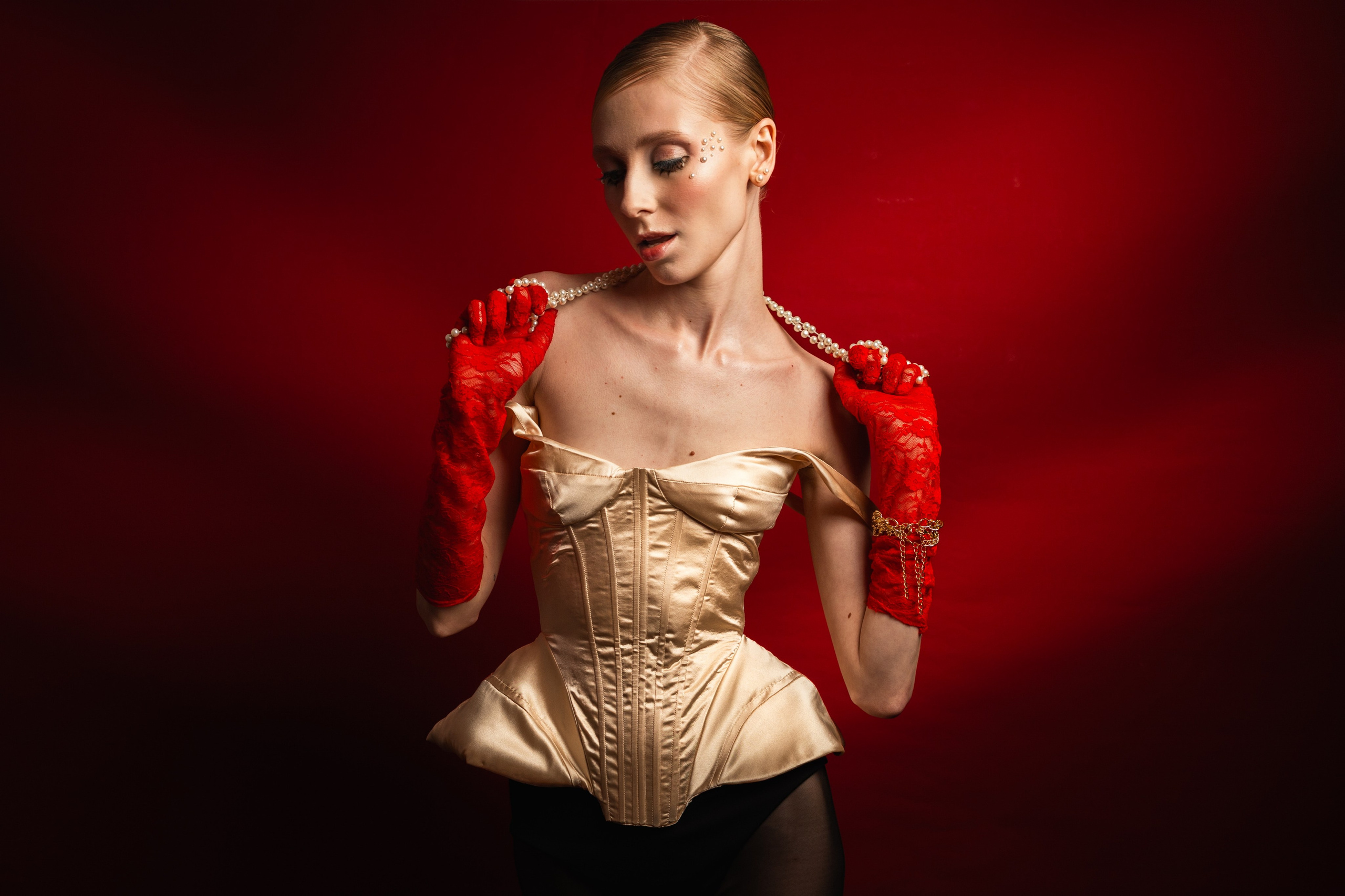 Innocence is attractive. MUSKAT