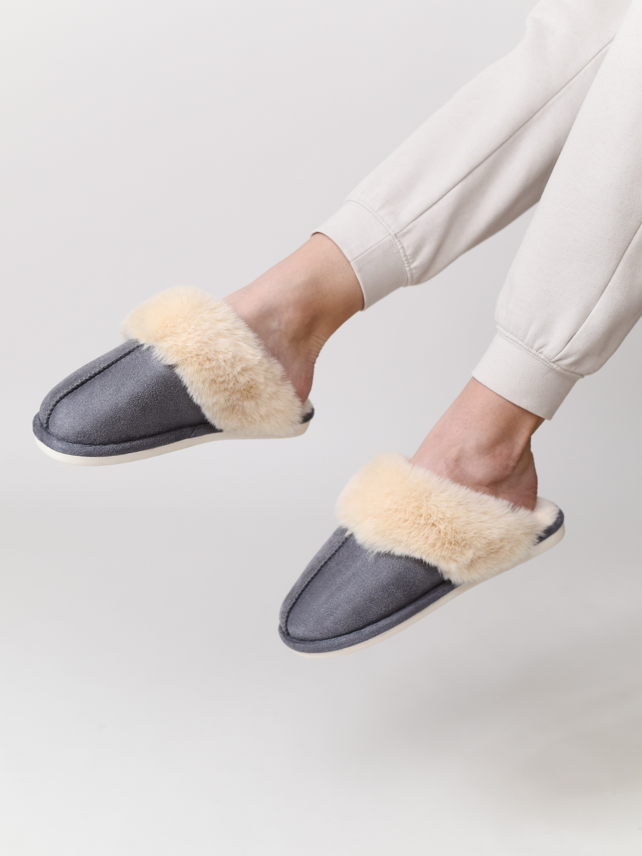 Обувь. Предметный фотограф, инфографика и видео в Санкт-Петербурге