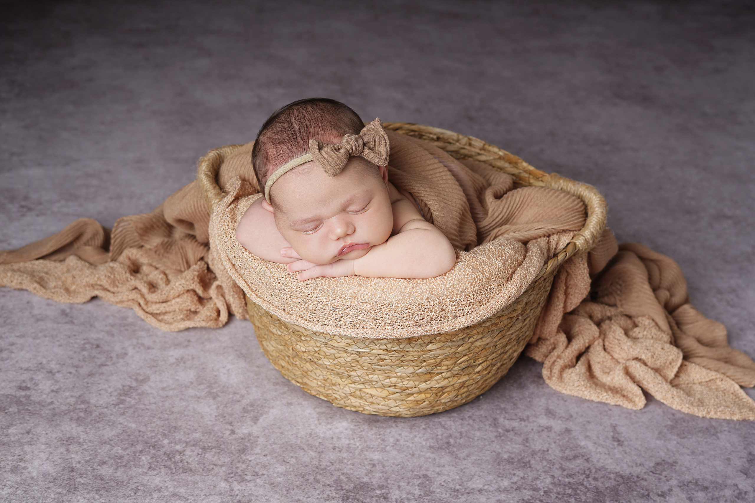 Новорожденные. Фотограф новорожденных Тюмень