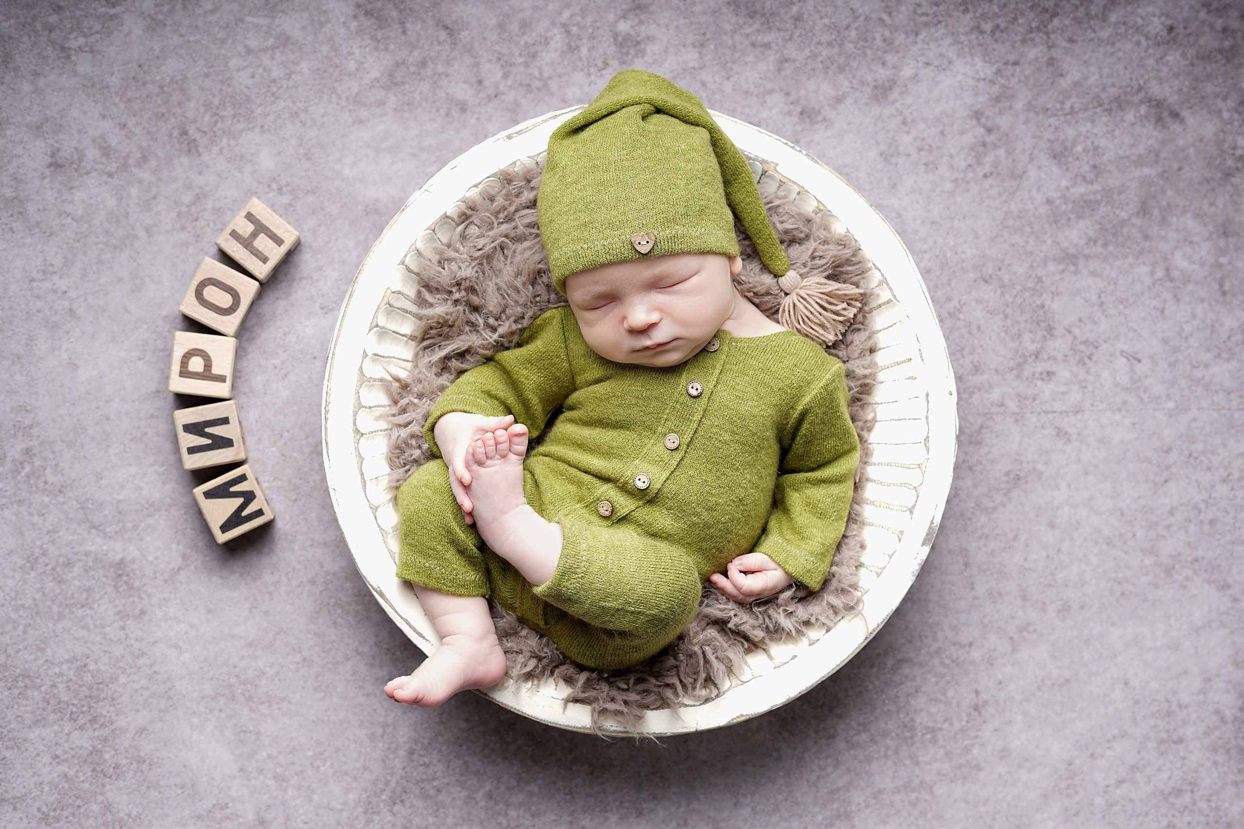 Новорожденные. Фотограф новорожденных Тюмень