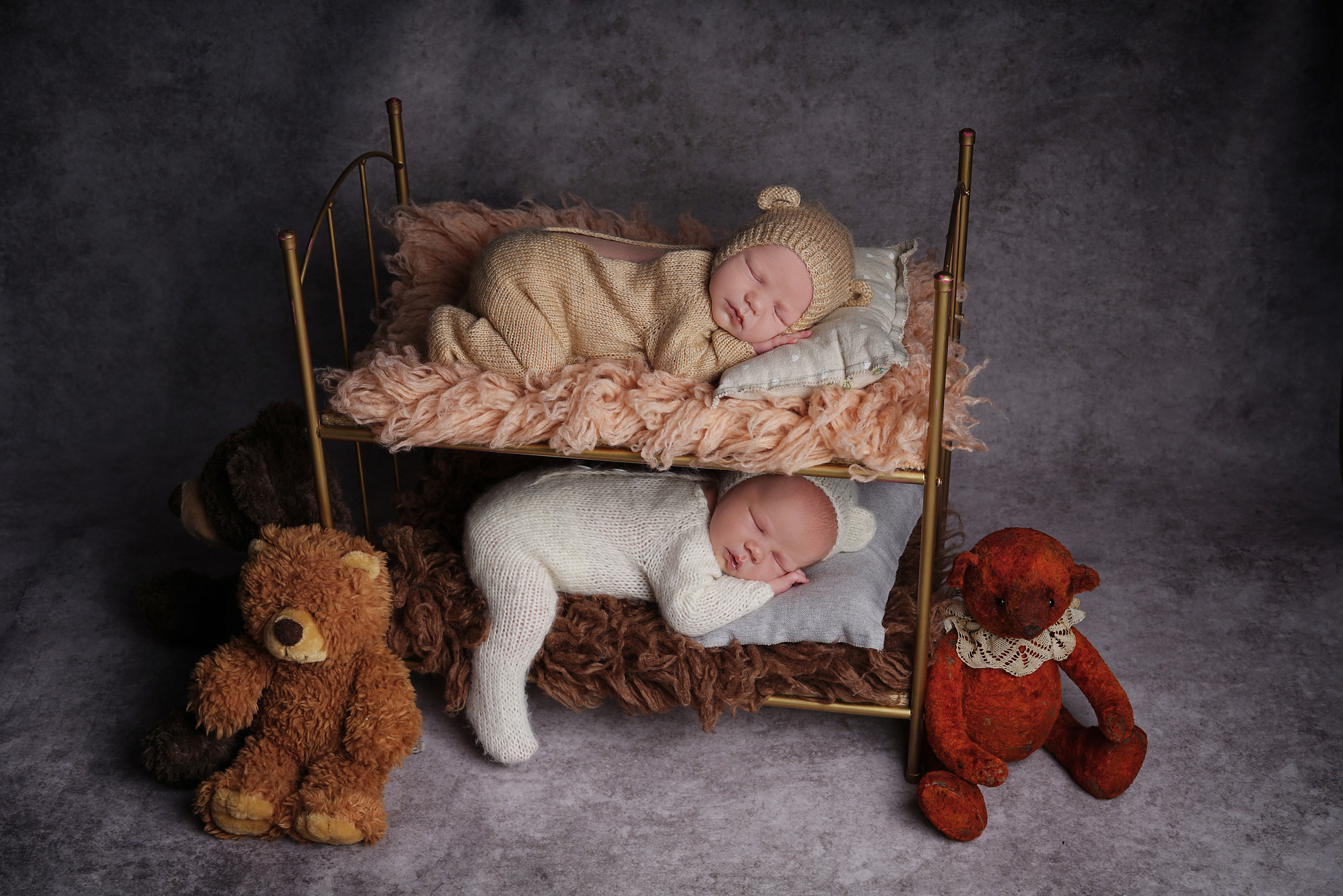 Новорожденные. Фотограф новорожденных Тюмень