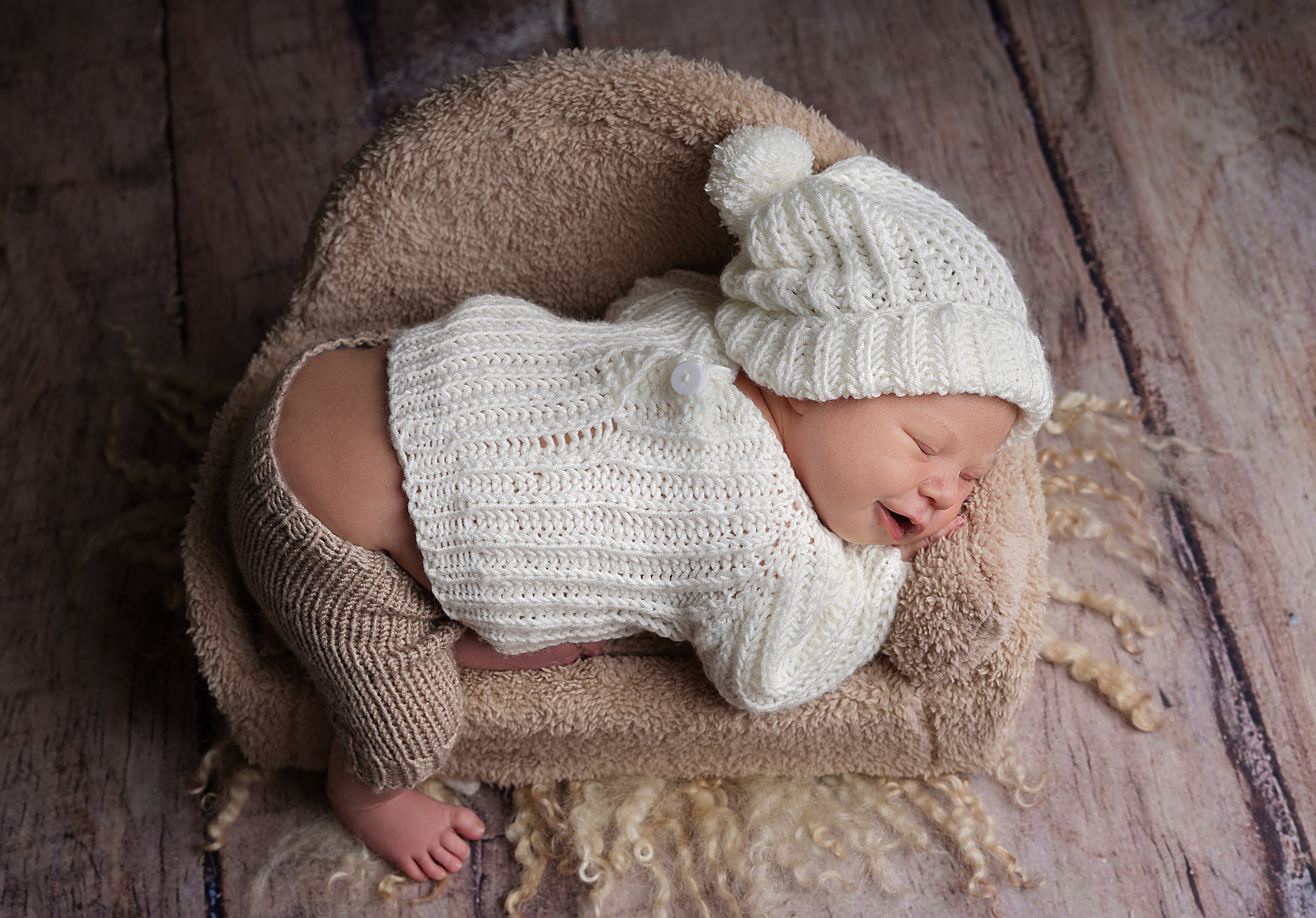 Новорожденные. Фотограф новорожденных Тюмень