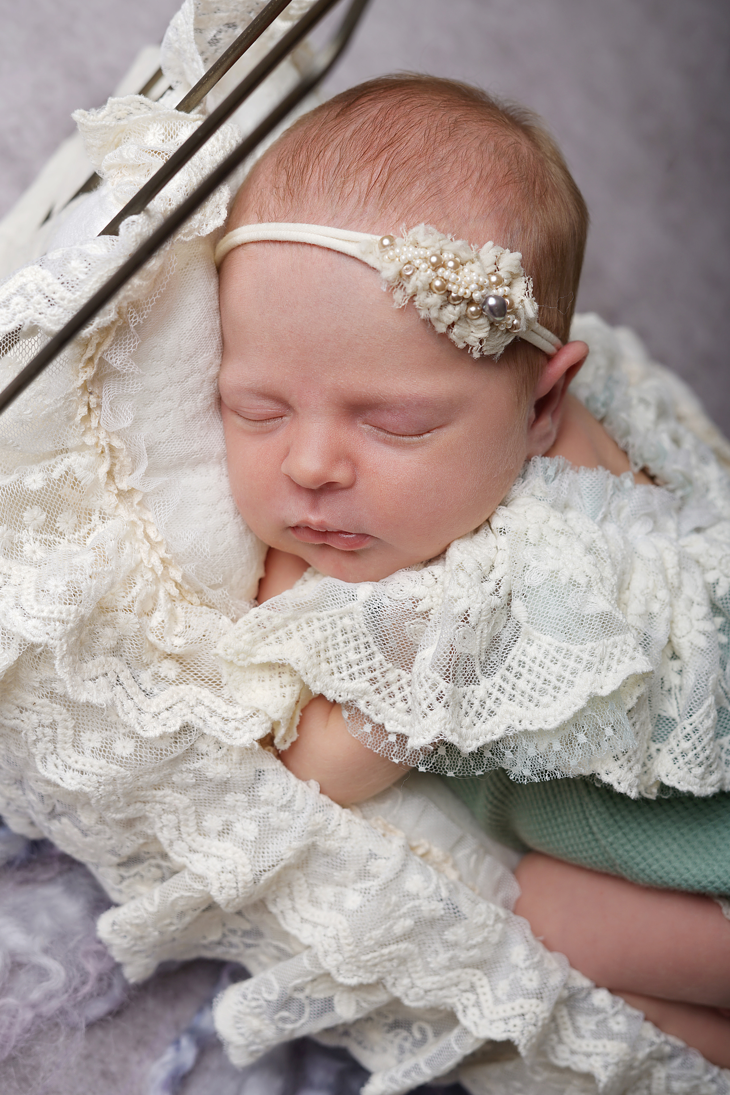 Новорожденные. Фотограф новорожденных Тюмень