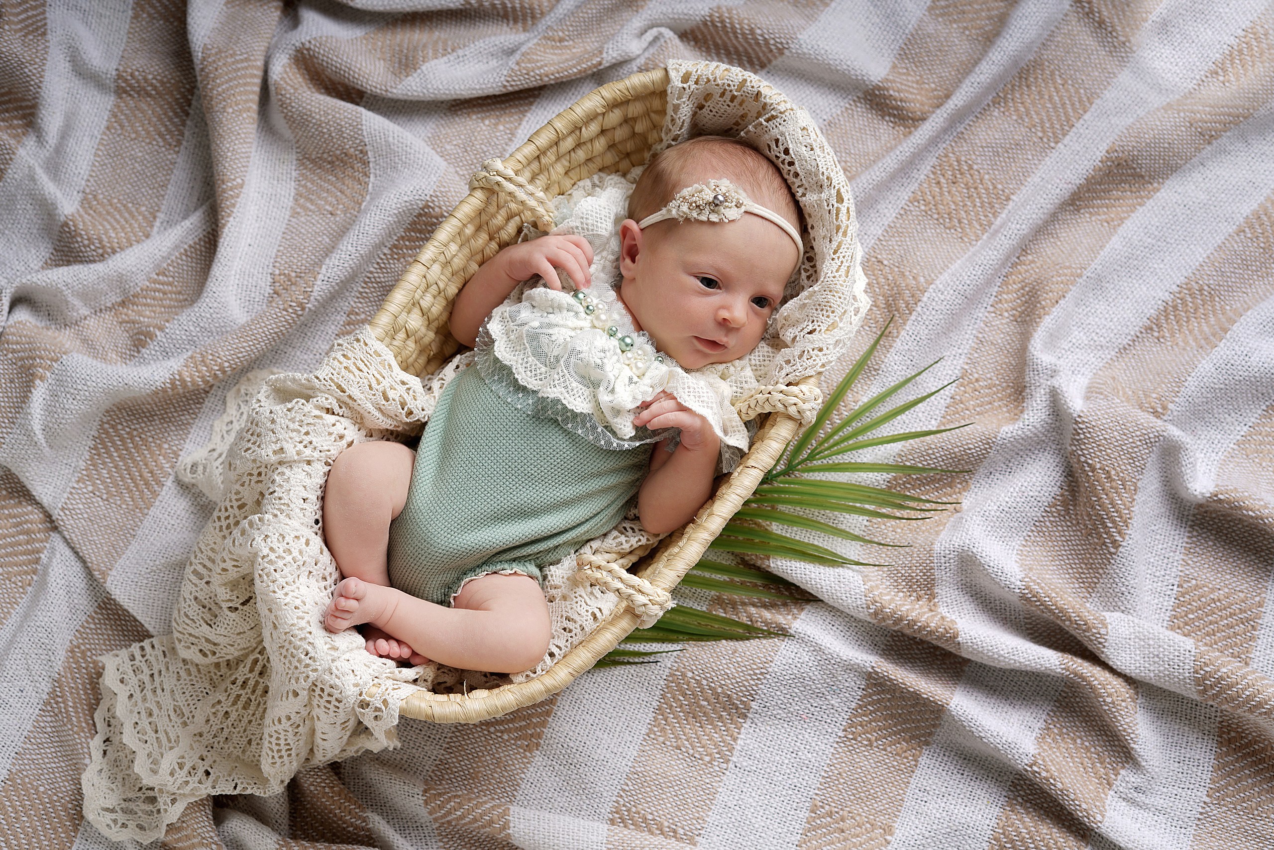 Новорожденные. Фотограф новорожденных Тюмень