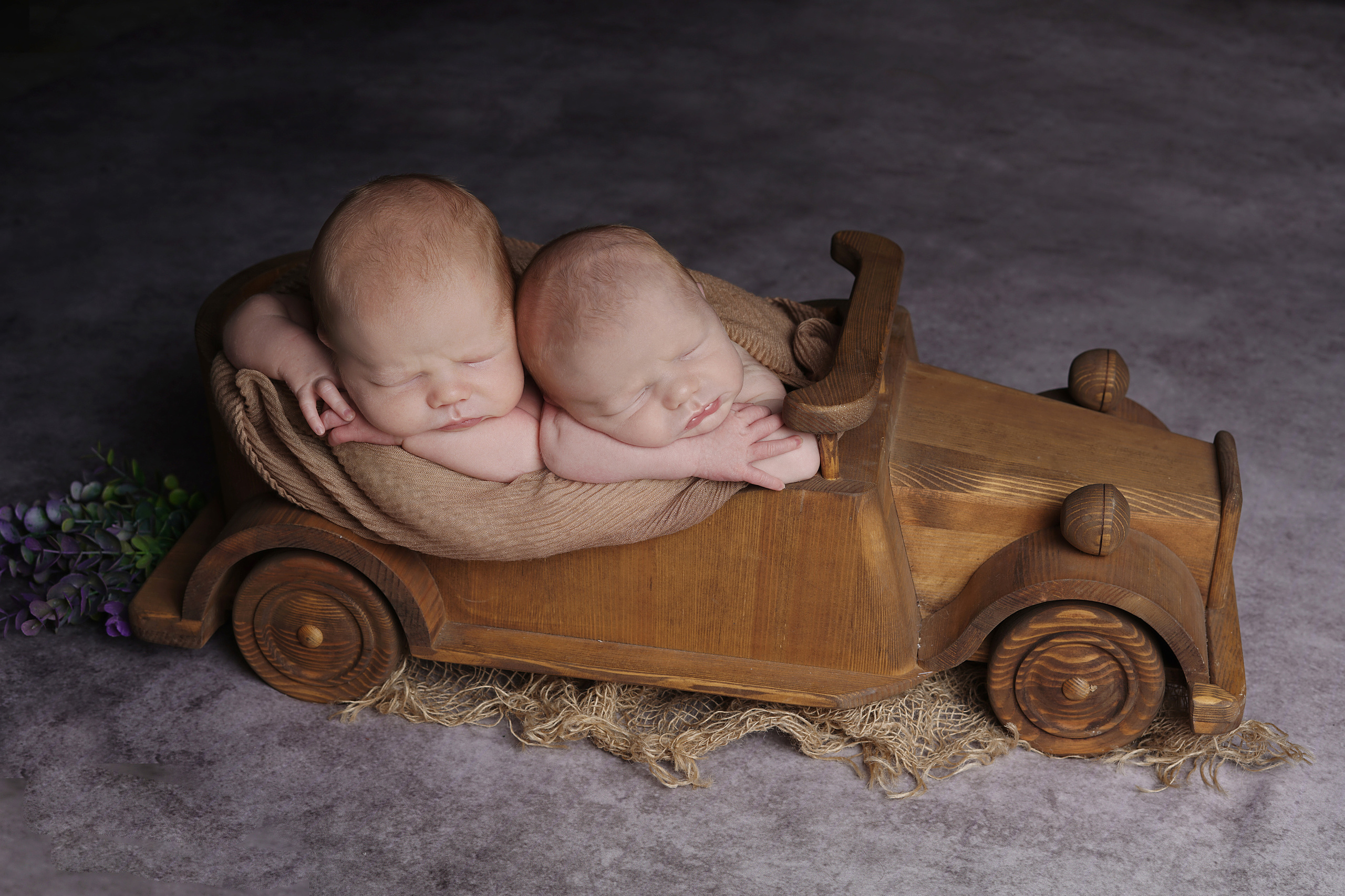 Новорожденные. Фотограф новорожденных Тюмень