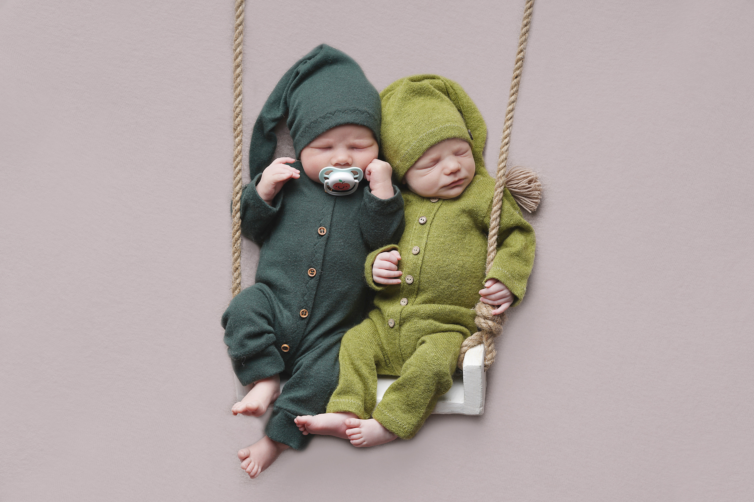 Новорожденные. Фотограф новорожденных Тюмень