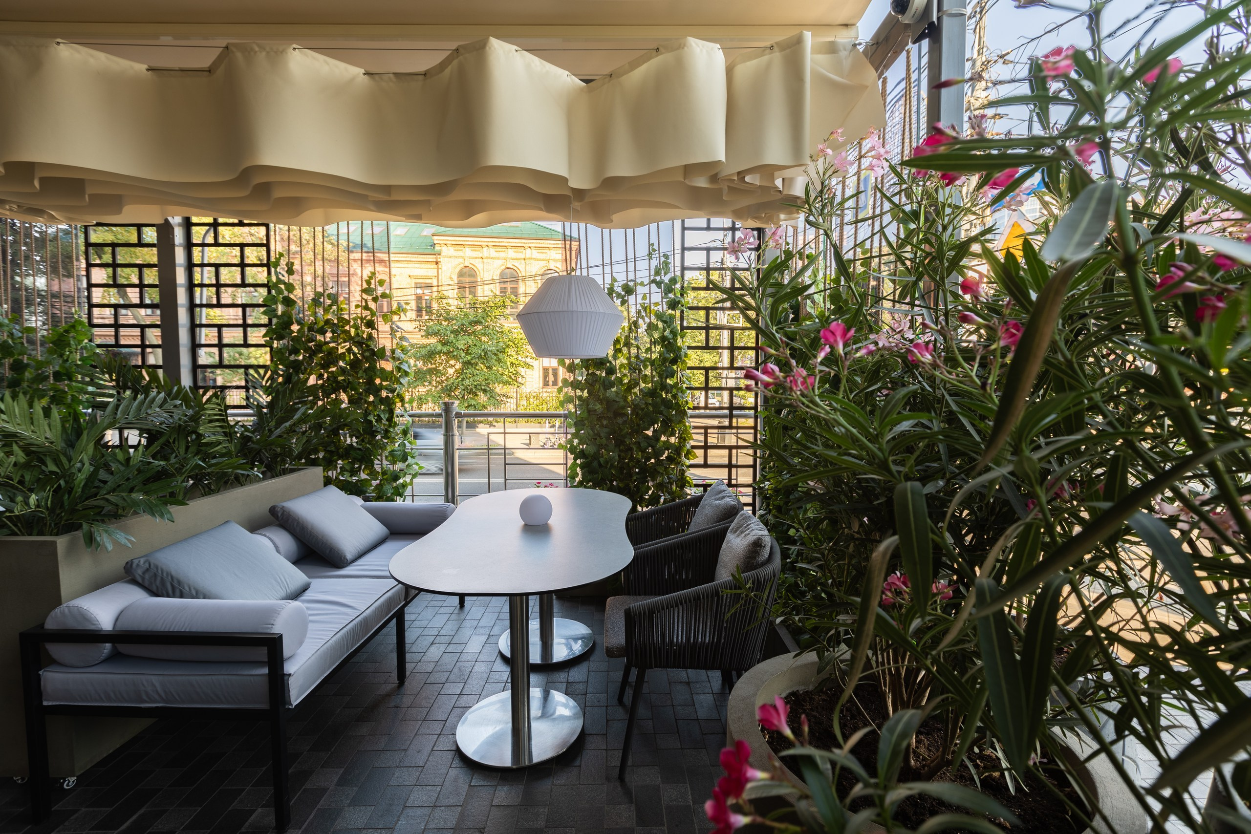 Интерьерная фотосъемка для ресторана Мясо & Рыба. Worldwide Wedding Photography Demskoy Studio