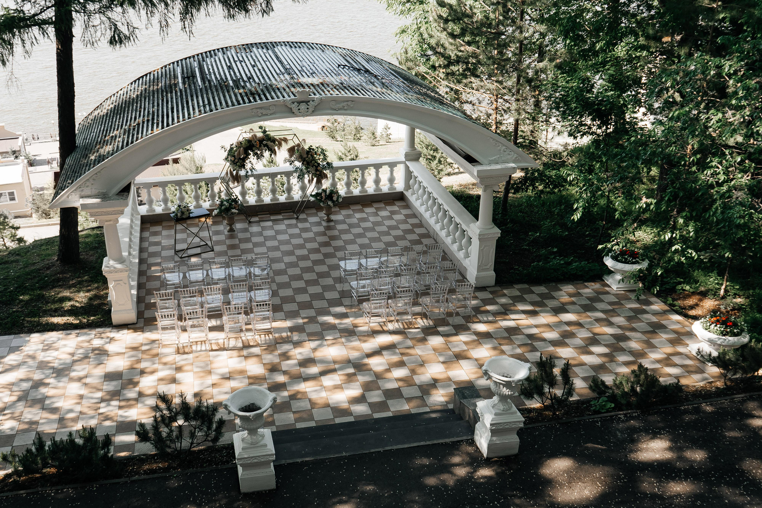 Любовь на берегу Амура. Фотограф Иркутск, Ангарск, Усолье-Сибирское. Выпускные альбомы