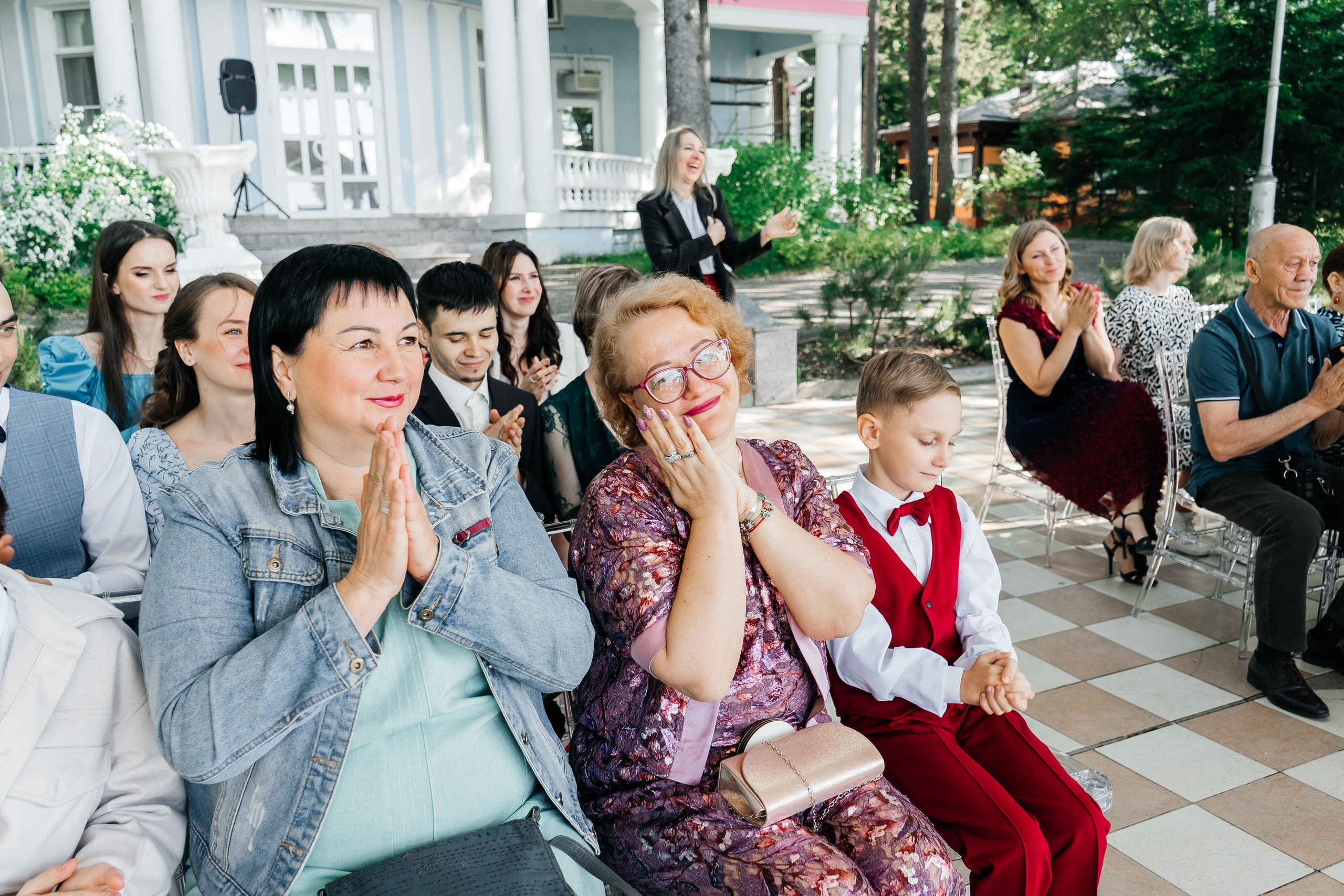 Любовь на берегу Амура. Фотограф Иркутск, Ангарск, Усолье-Сибирское. Выпускные альбомы