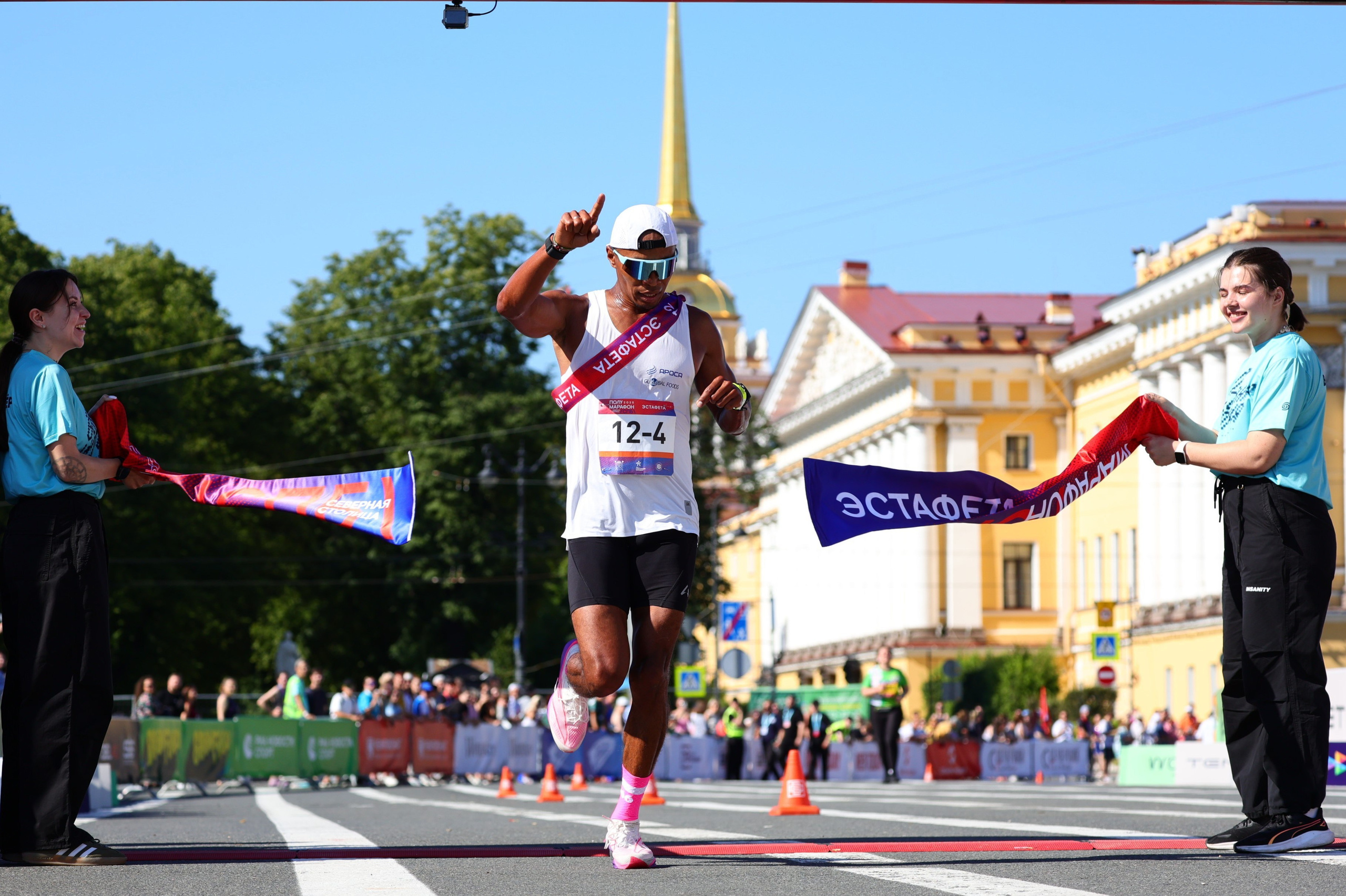 Полумарафон СПБ 2025. Спортивный фотограф в Санкт-Петербурге Илья Vacool
