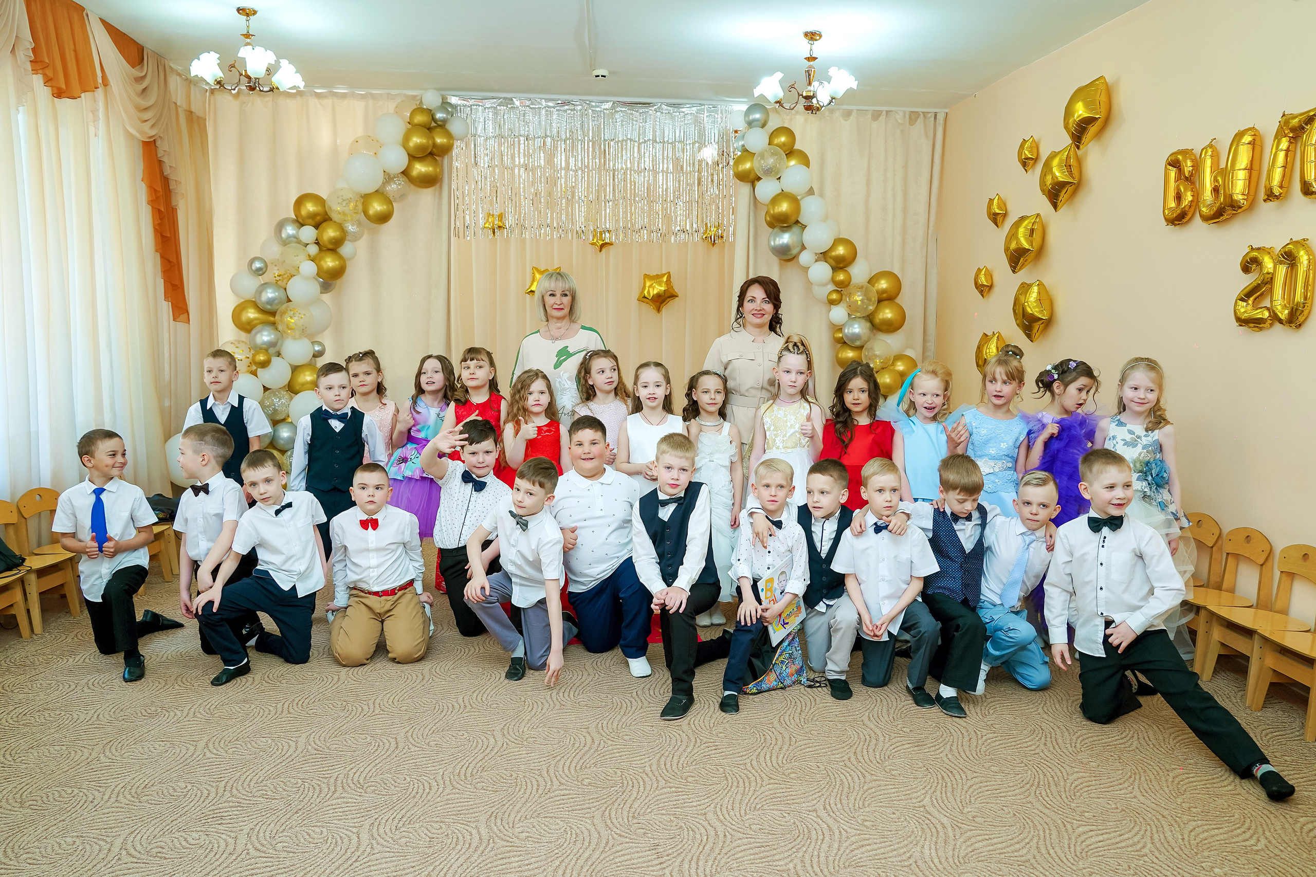 Фотосъемка видеосъёмка фотограф видеооператор новогодних утренников  в. Фотограф, видеооператор Нина Коршунова