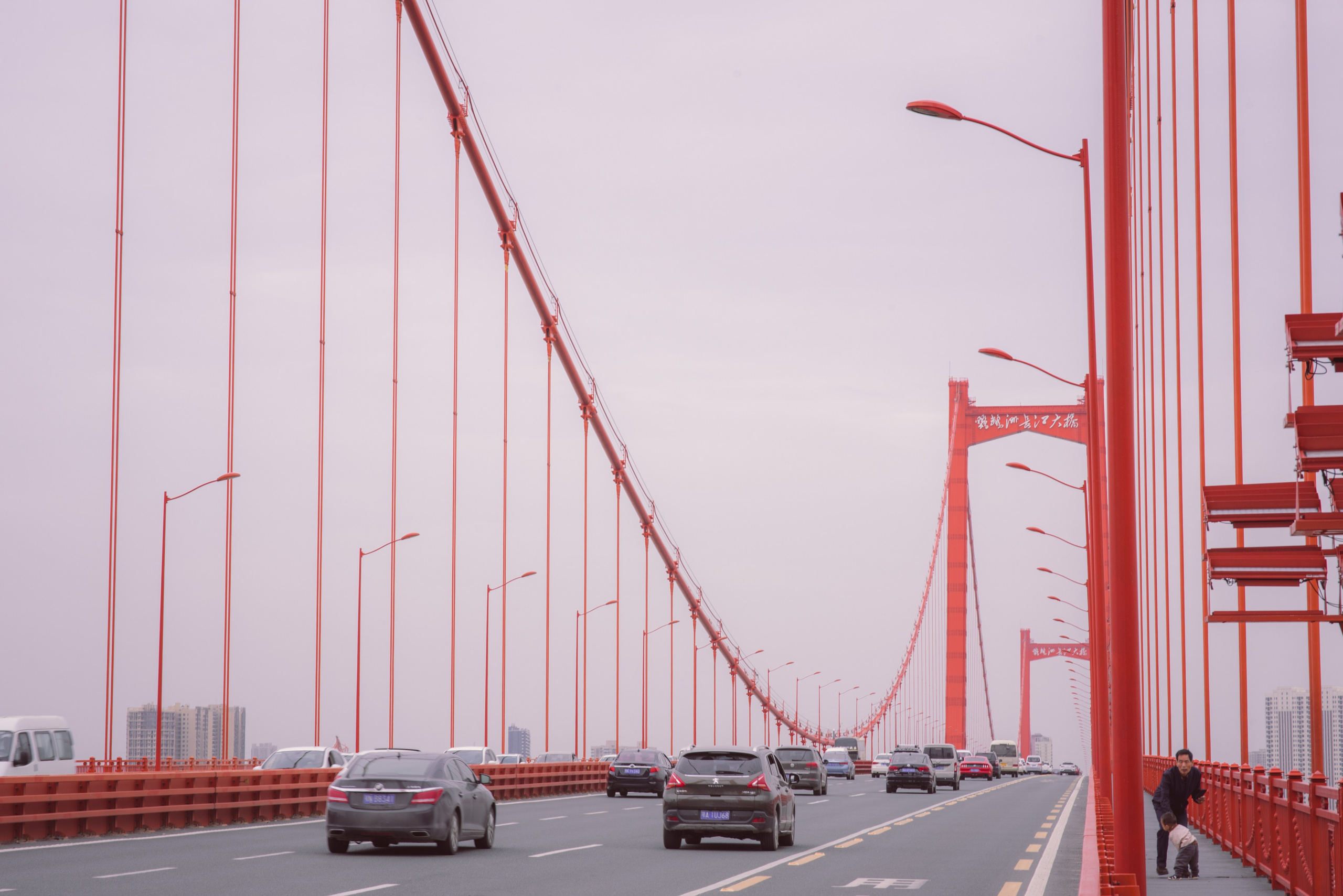 Рекламный фотограф из Гуанчжоу: путешествие по Уханю через объектив камеры. Коммерческий и предметный фотограф в Гуанчжоу Коваленко Александр