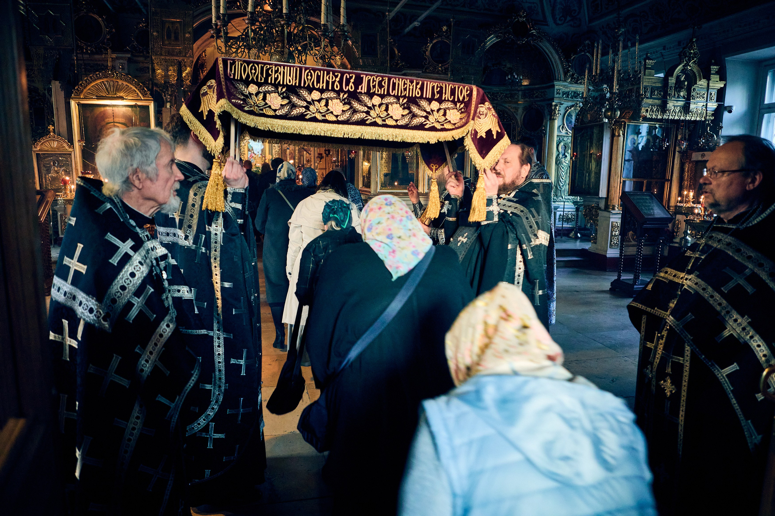 Утреня. Погребение Спасителя. DMITRY MOISEENKO — фотограф, художник, топ-стилист