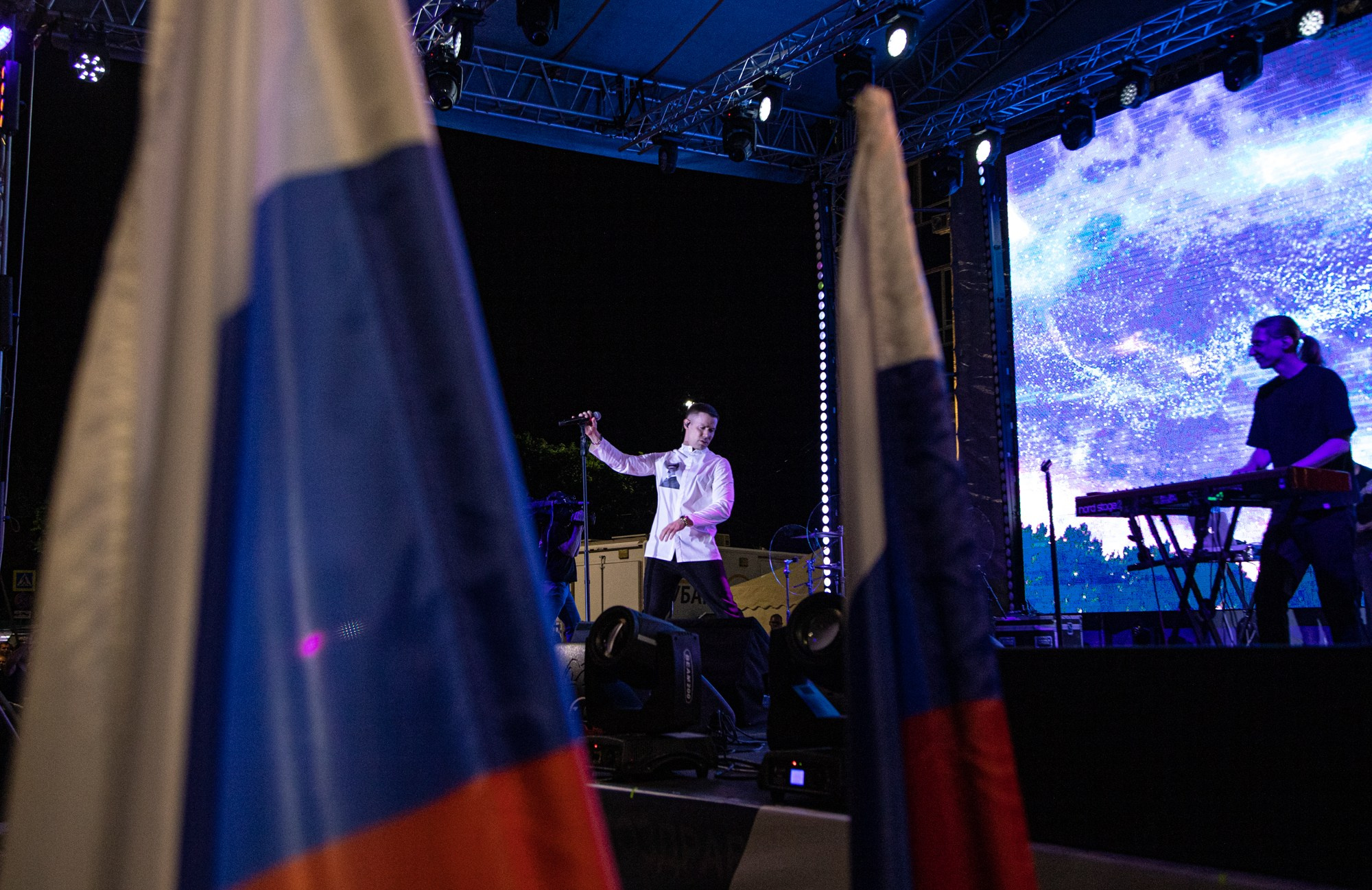 Стас Пьеха. Репортажный, промышленный и маркетплейс-фотограф Дмитрий Чернат