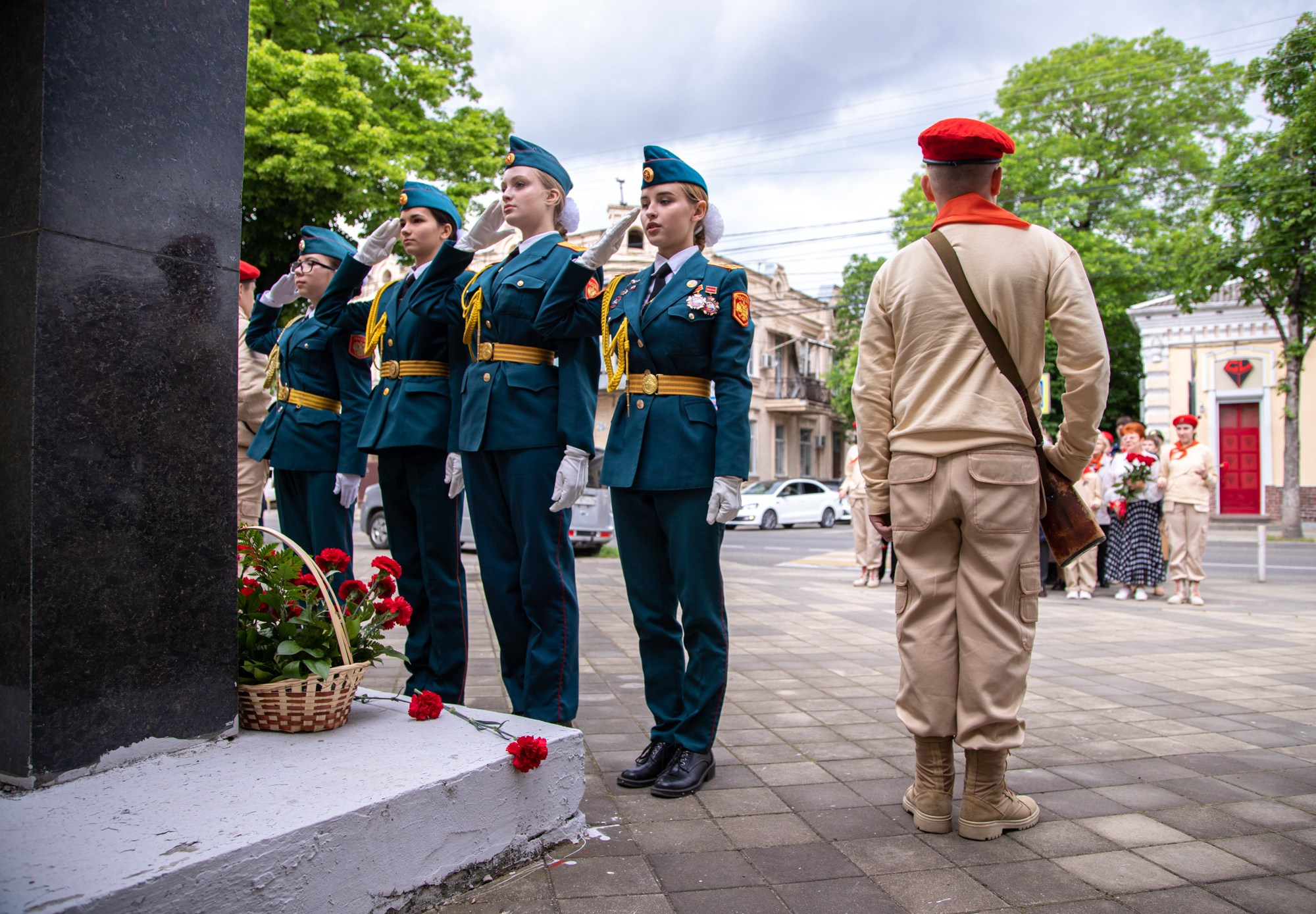 100-летие пионерии. Репортажный, промышленный и маркетплейс-фотограф Дмитрий Чернат