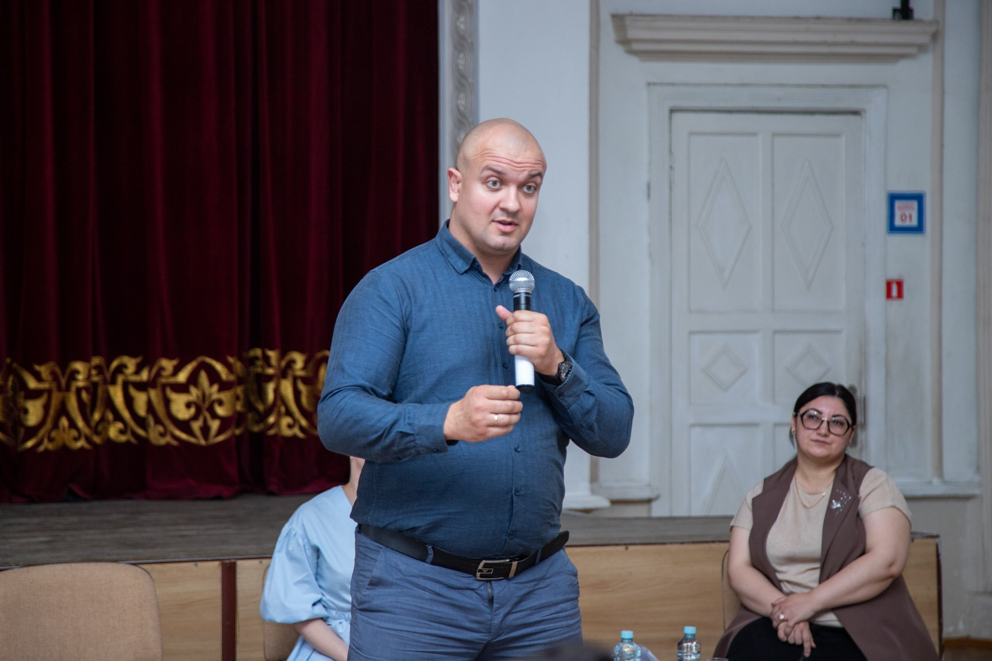 Встреча с победителями грантов «Росмолодёжи». Репортажный, промышленный и маркетплейс-фотограф Дмитрий Чернат