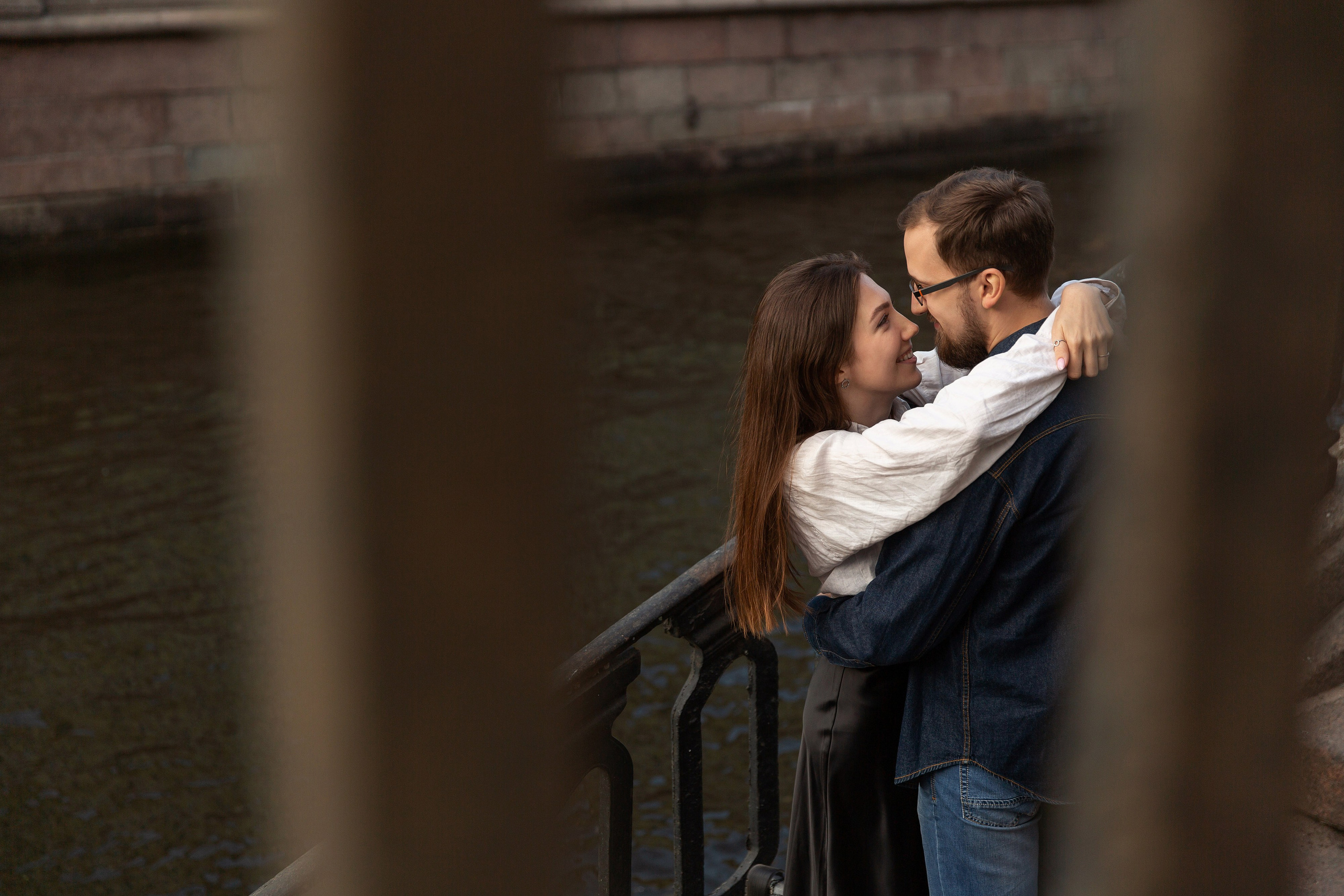 Фотосессия истории любви в центре Петербурга. Свадебный и портретный фотограф в Санкт-Петербурге Надежда Чечулина