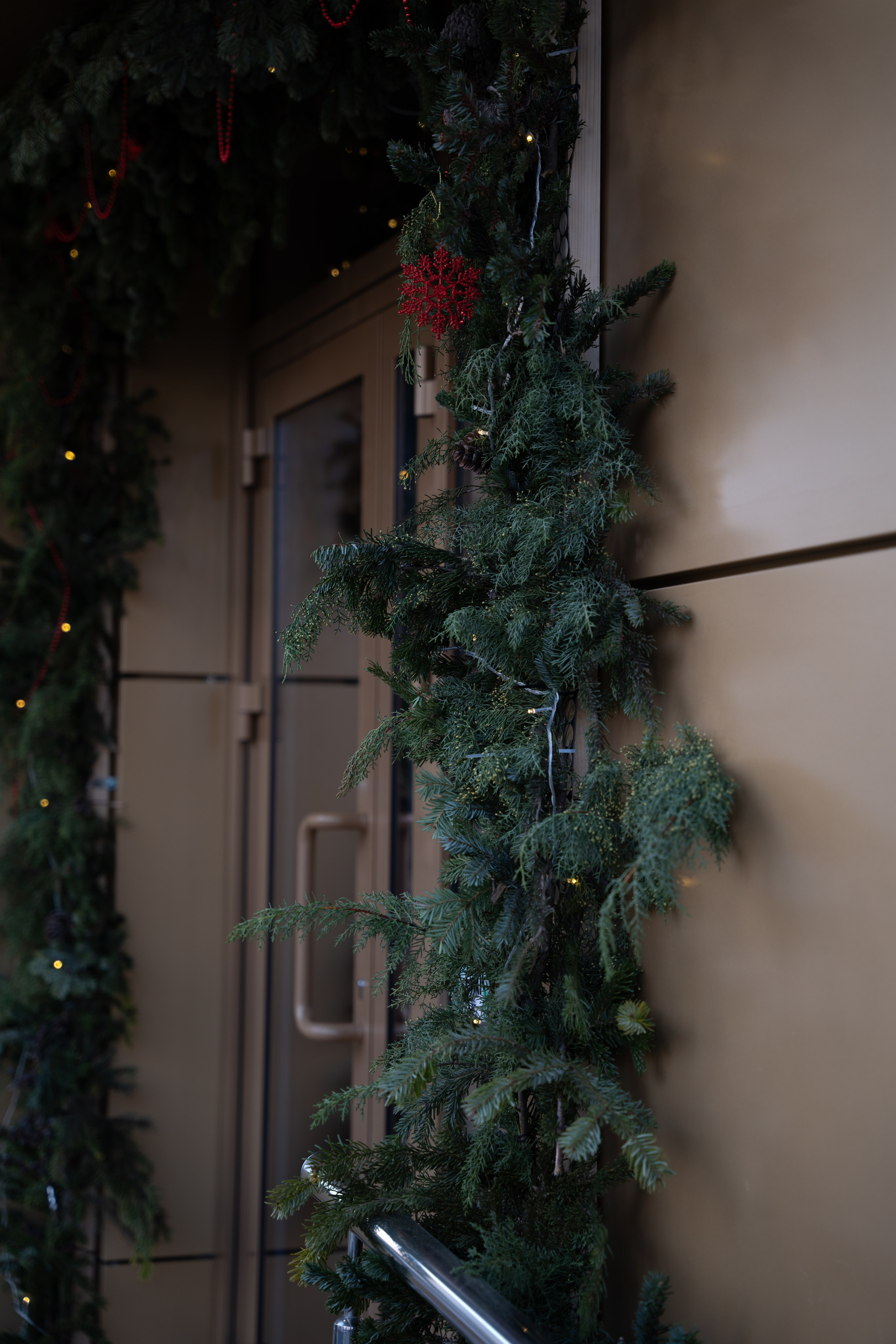 Интерьерная фотосъемка кофейни Love and Coffee — уютное место в Краснодаре Профессиональная фотосъемка интерьера кофейни в Краснодаре — Love. Шедевры для Вас! Фотограф и Видеограф в Краснодаре Пахиев Руслан