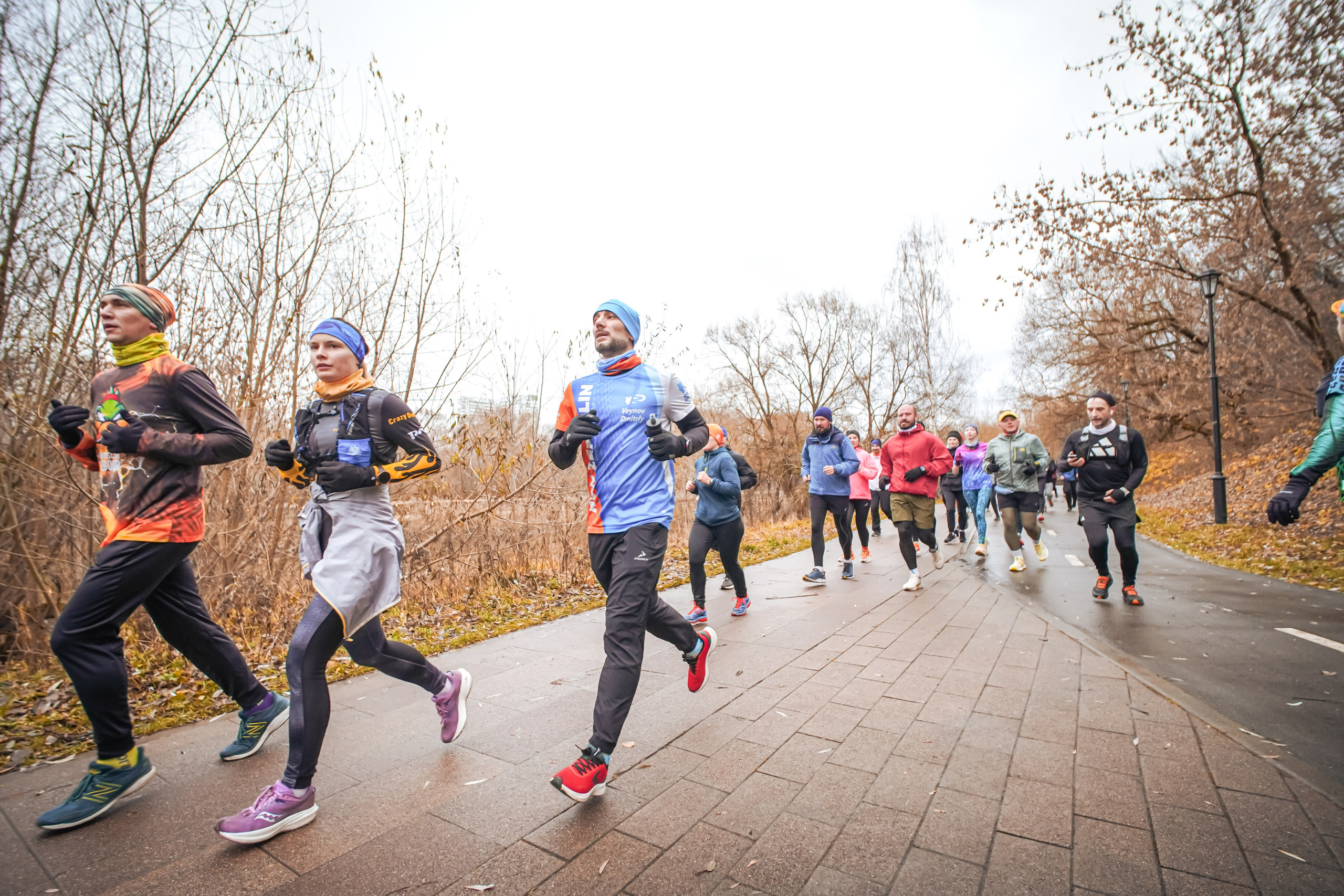 #марафонудома #яuzarun 2024 2-я петля, группа 6:30. Роман Капилюшов. Бег. Фото. Видео. г. Люберцы