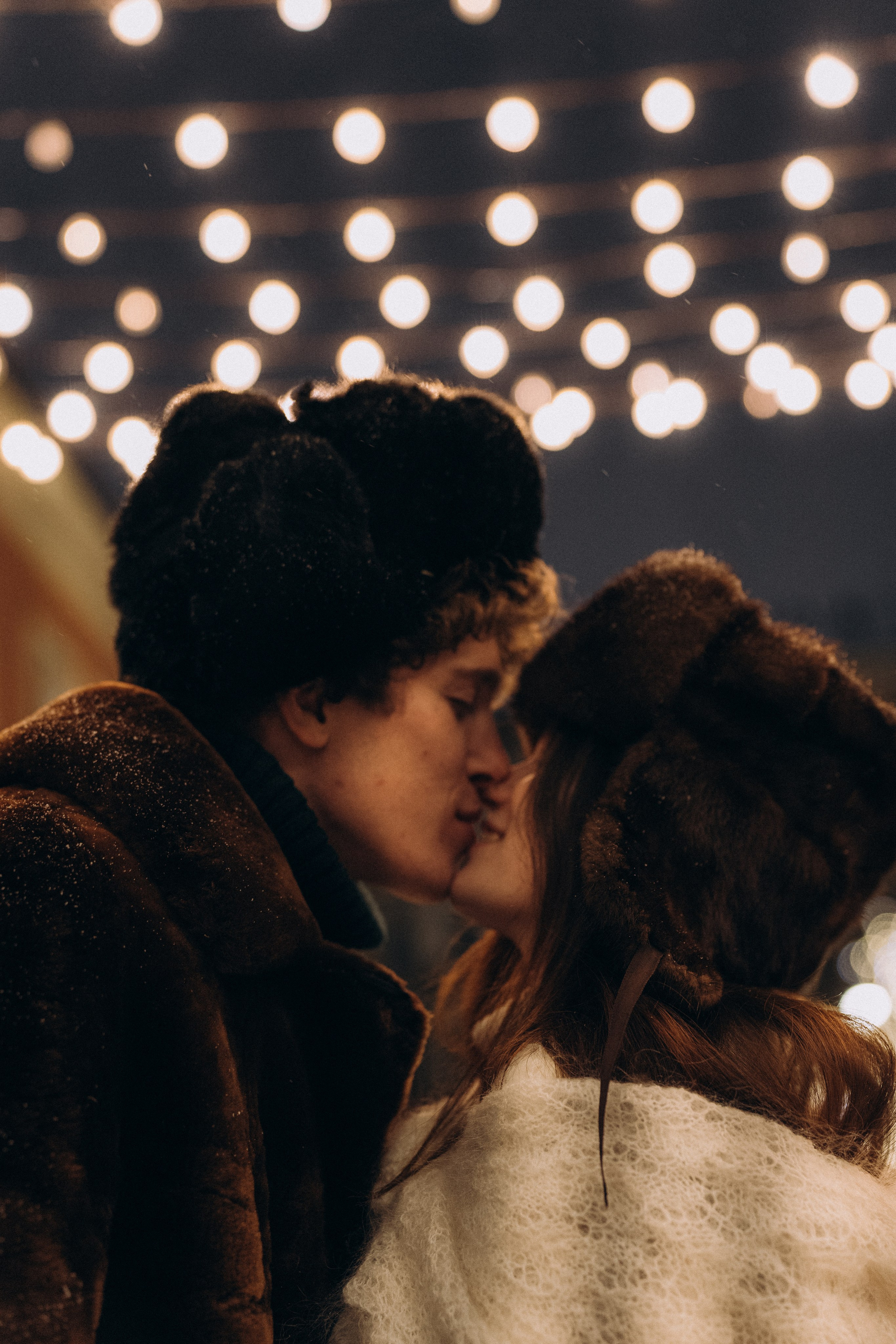 НОВОГОДНЯЯ ПРОГУЛКА ПАРЫ ПО ЧЕРНЫШЕВСКОЙ ПЕРЕД НОВЫМ ГОДОМ. Профессиональный фотограф, Санкт-Петербург — Виктория Богомолова