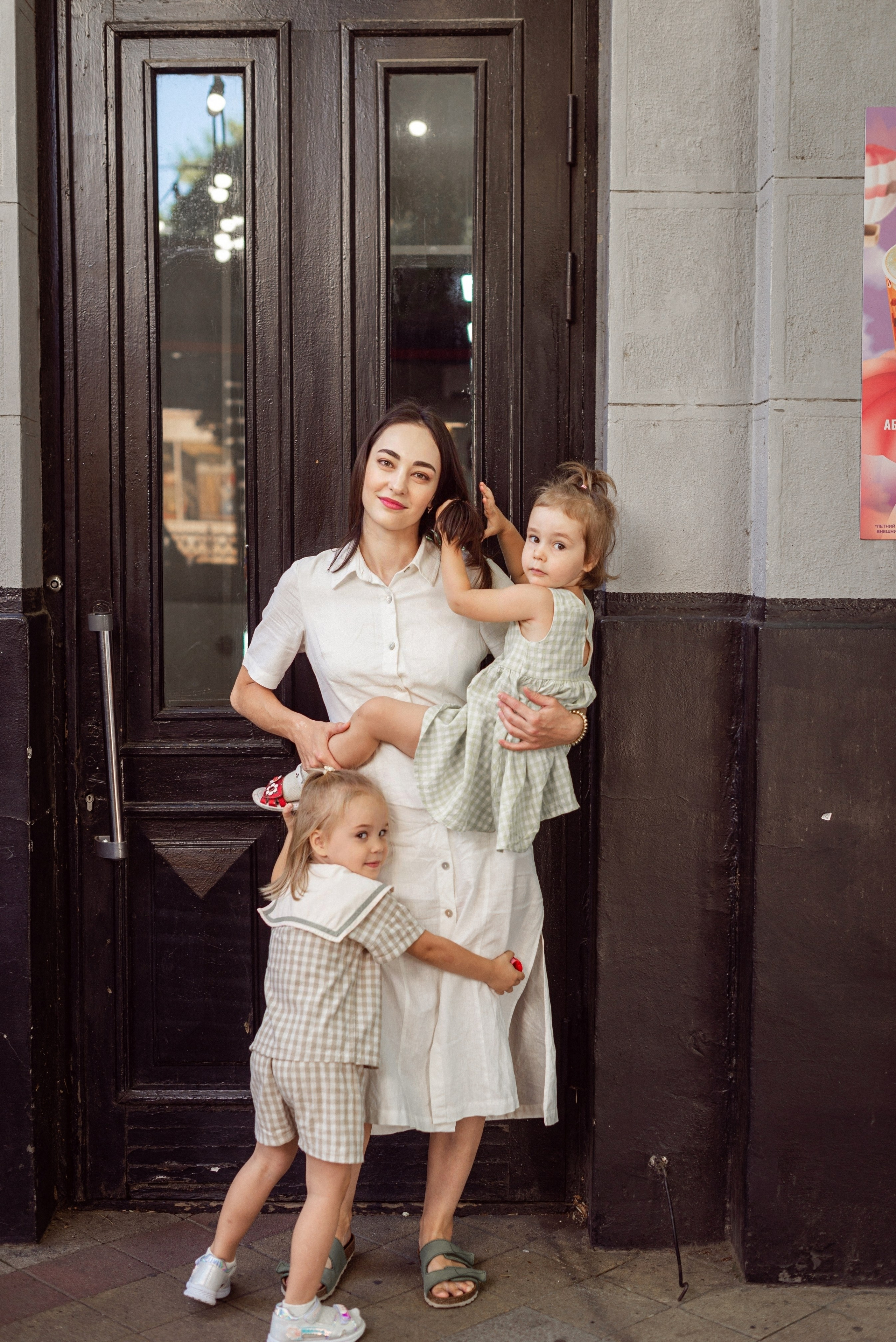 Городские прогулки с детками. Семейный Фотограф в Краснодаре и крае