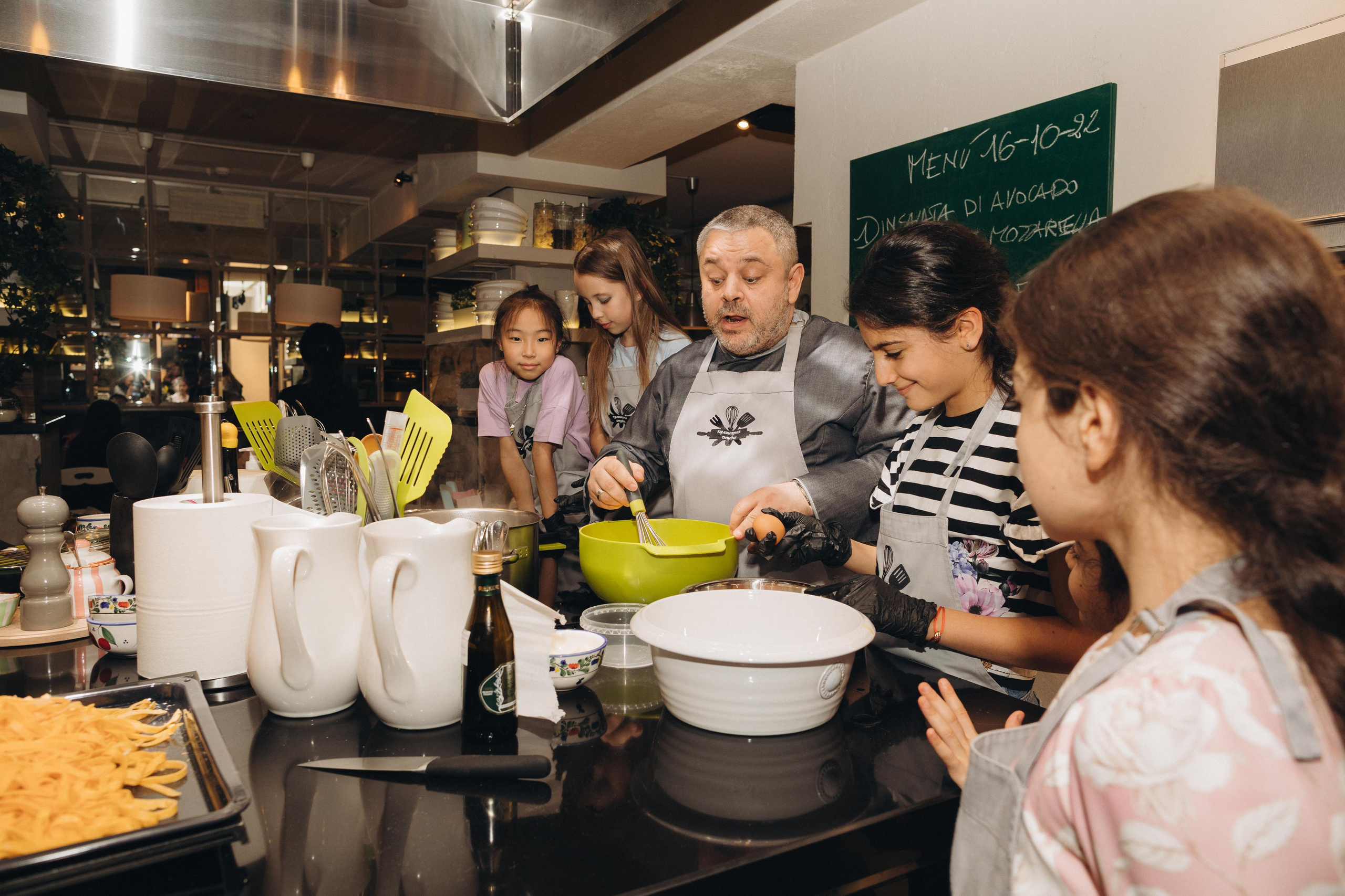 Кулинарная студия Donna Margarita. София и Гаяночка. Портретный фотограф в Москве и МО Зимина Татьяна