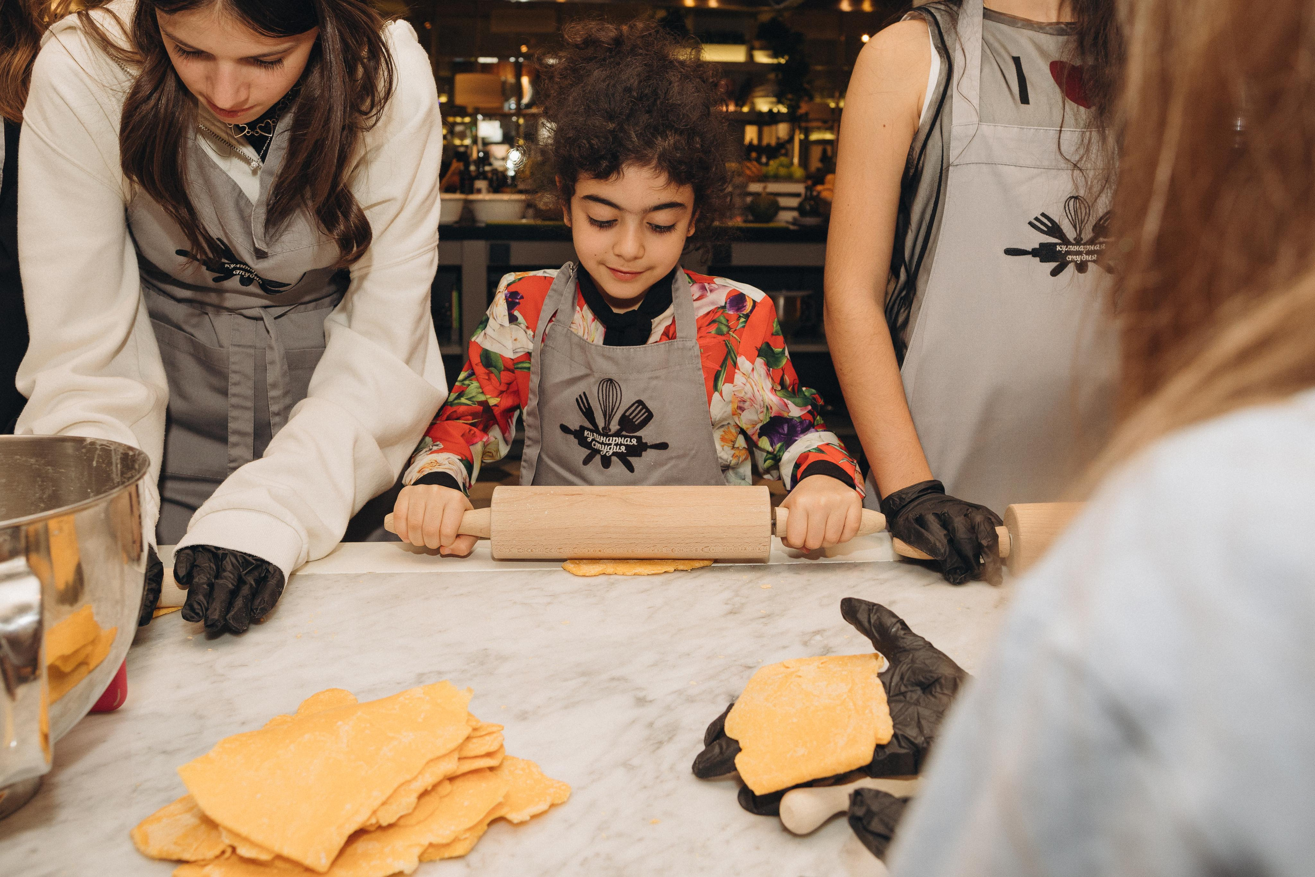 Кулинарная студия Donna Margarita. София и Гаяночка. Портретный фотограф в Москве и МО Зимина Татьяна