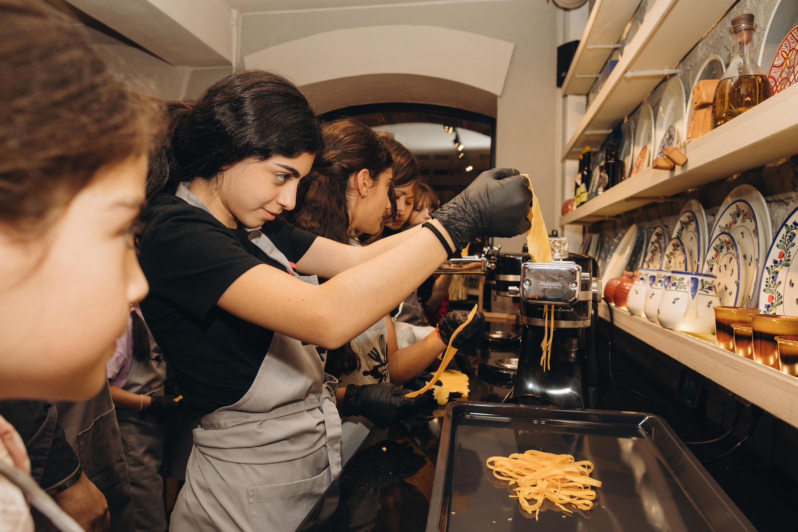 Кулинарная студия Donna Margarita. София и Гаяночка. Портретный фотограф в Москве и МО Зимина Татьяна