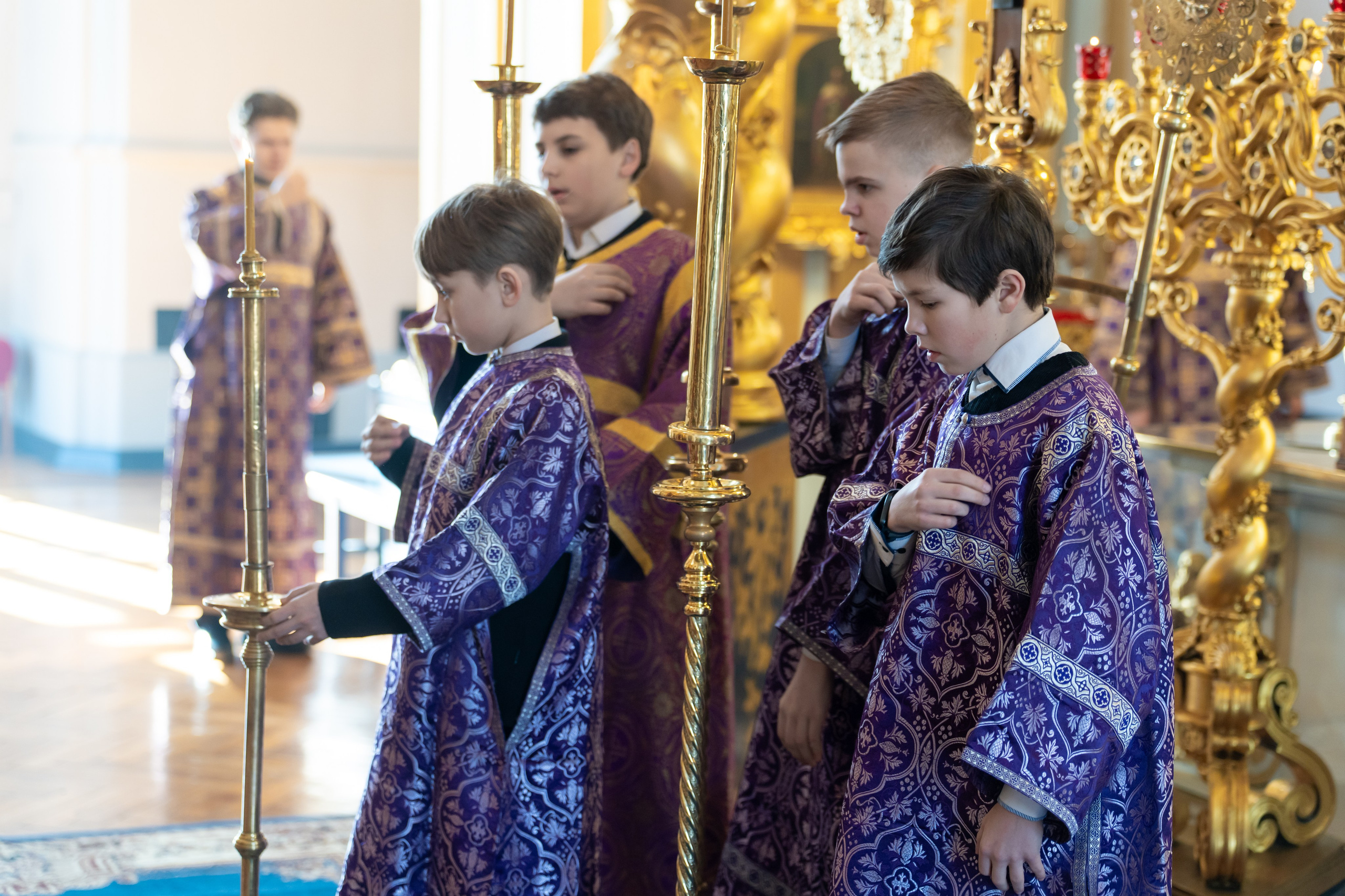 Неделя 4-я Великого поста, прп. Иоанна Лествичника. Святых сорока мучеников, в Севастийском озере мучившихся. НИКОЛО-БОГОЯВЛЕНСКИЙ МОРСКОЙ СОБОР