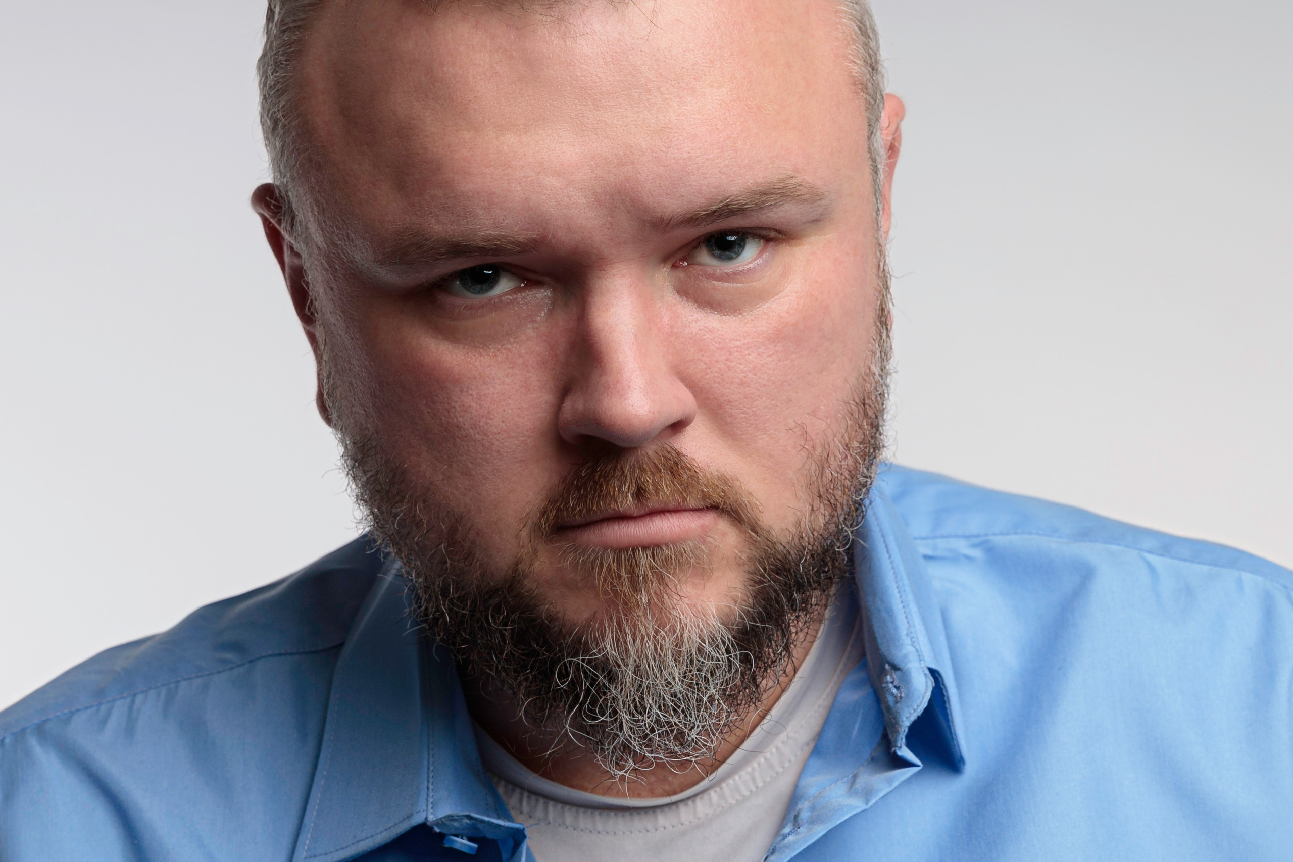 Александр. ФОТОГРАФ РАДОСТИ Фотосессия в студии СПб. Портретный фотограф — Юрий Торлопов