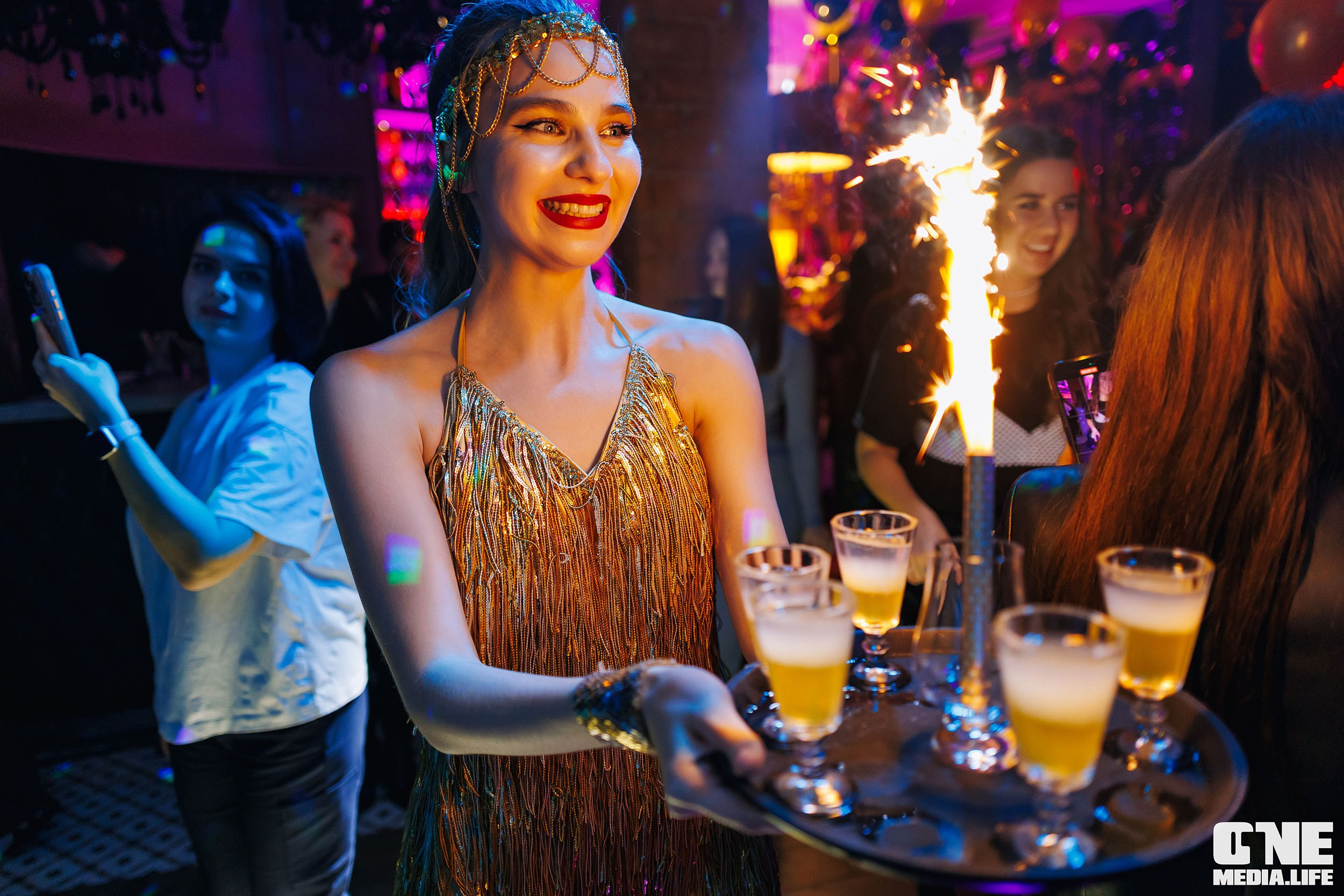 Фоторепортаж из караоке-клуба Белгравия. One Media Life: фоторепортажи, фотоотчеты с мероприятий и заведений