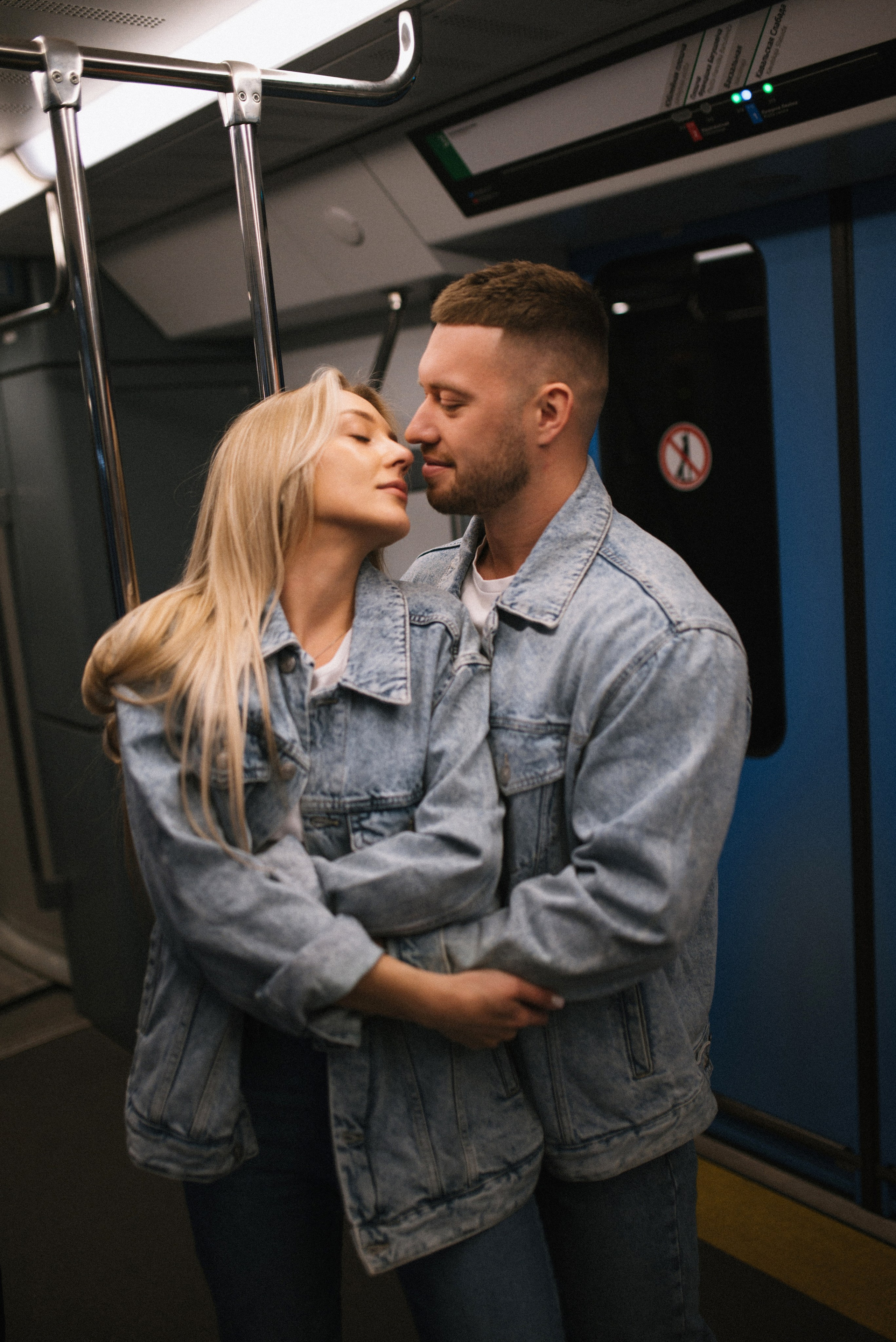 Пройдусь мурашками прямо по нам…. Свадебный фотограф в Минске и Санкт-Петербурге Вероника Аксенова