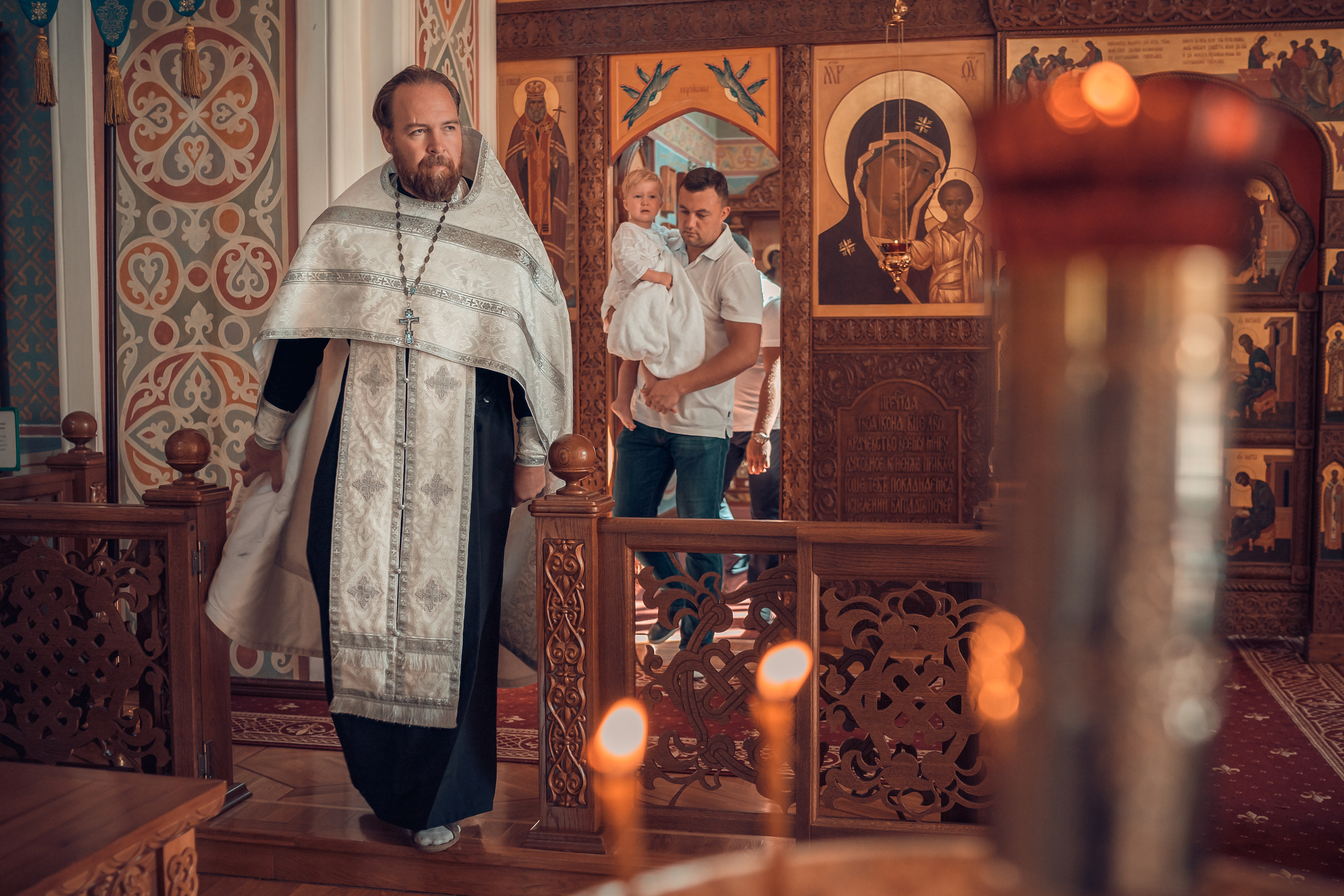 Крещение Артемия Храм Иоанна Предтечи. Фотограф на Крещение и Венчание в Красноярске Рамазанова Юлия