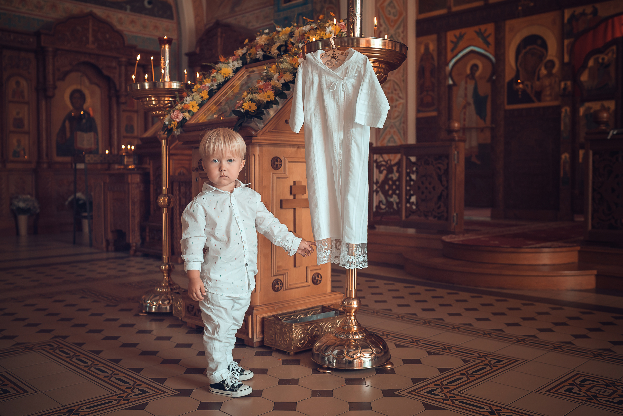 Крещение Артемия Храм Иоанна Предтечи. Фотограф на Крещение и Венчание в Красноярске Рамазанова Юлия