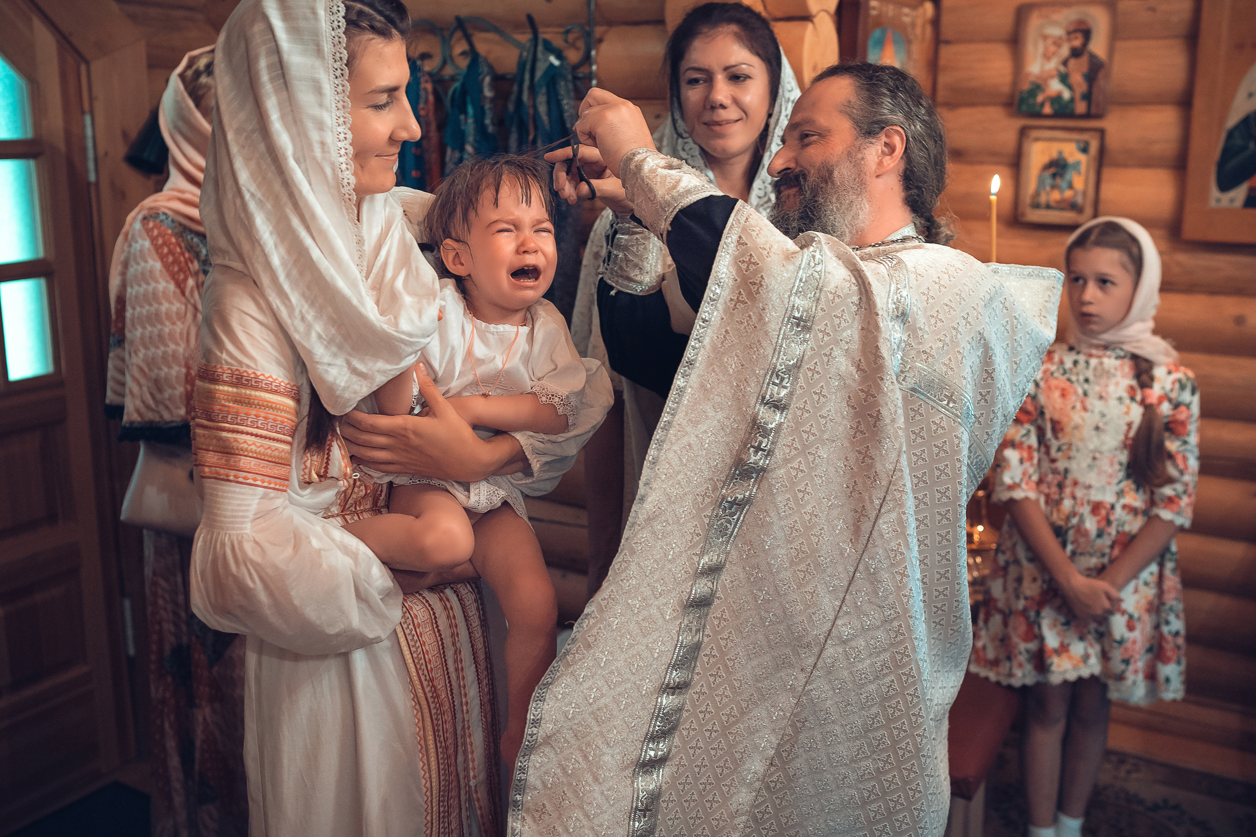 Крещение Юлии Храм Вифлеемских младенцев в Соснах. Фотограф на Крещение и Венчание в Красноярске Рамазанова Юлия