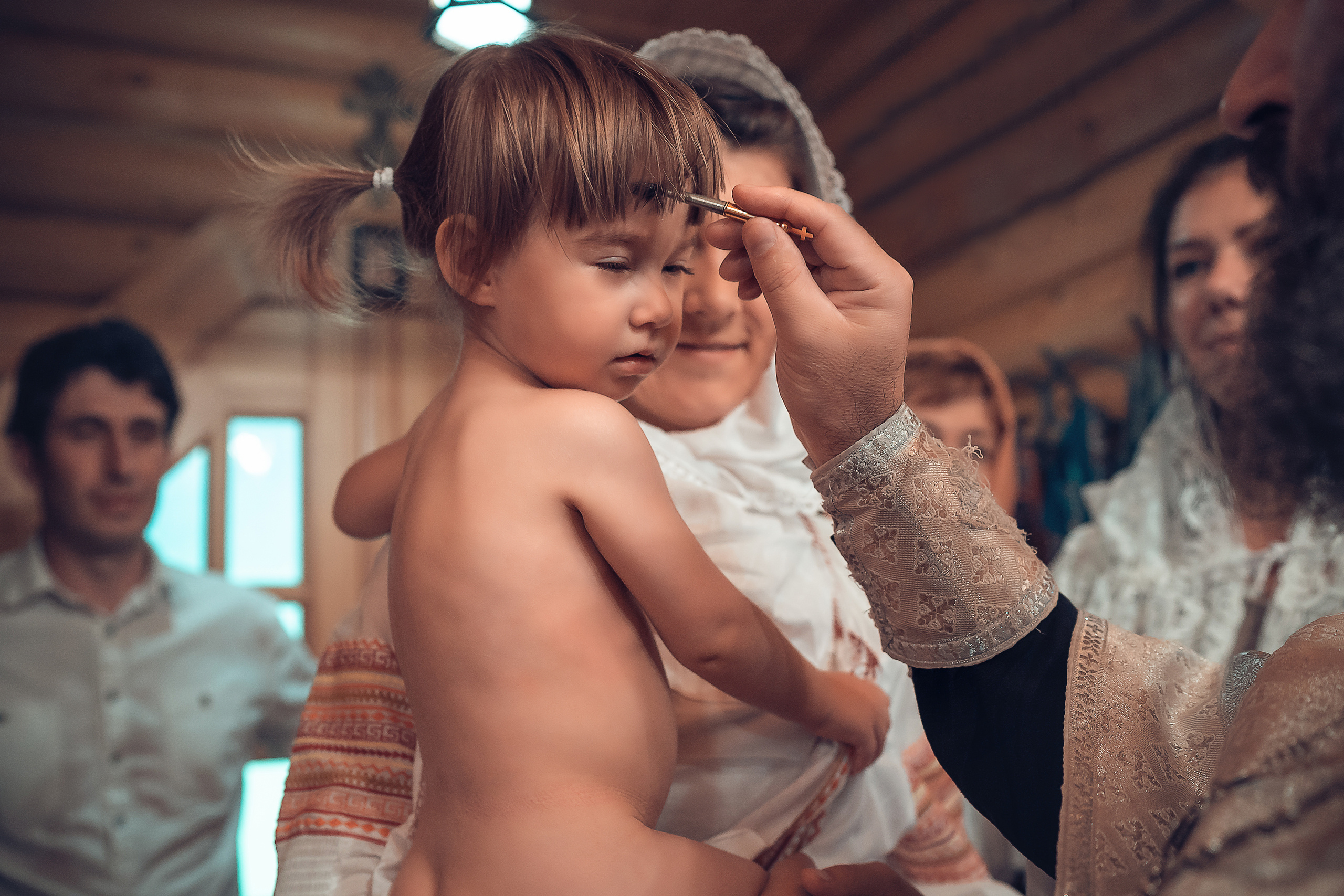 Крещение Юлии Храм Вифлеемских младенцев в Соснах. Фотограф на Крещение и Венчание в Красноярске Рамазанова Юлия