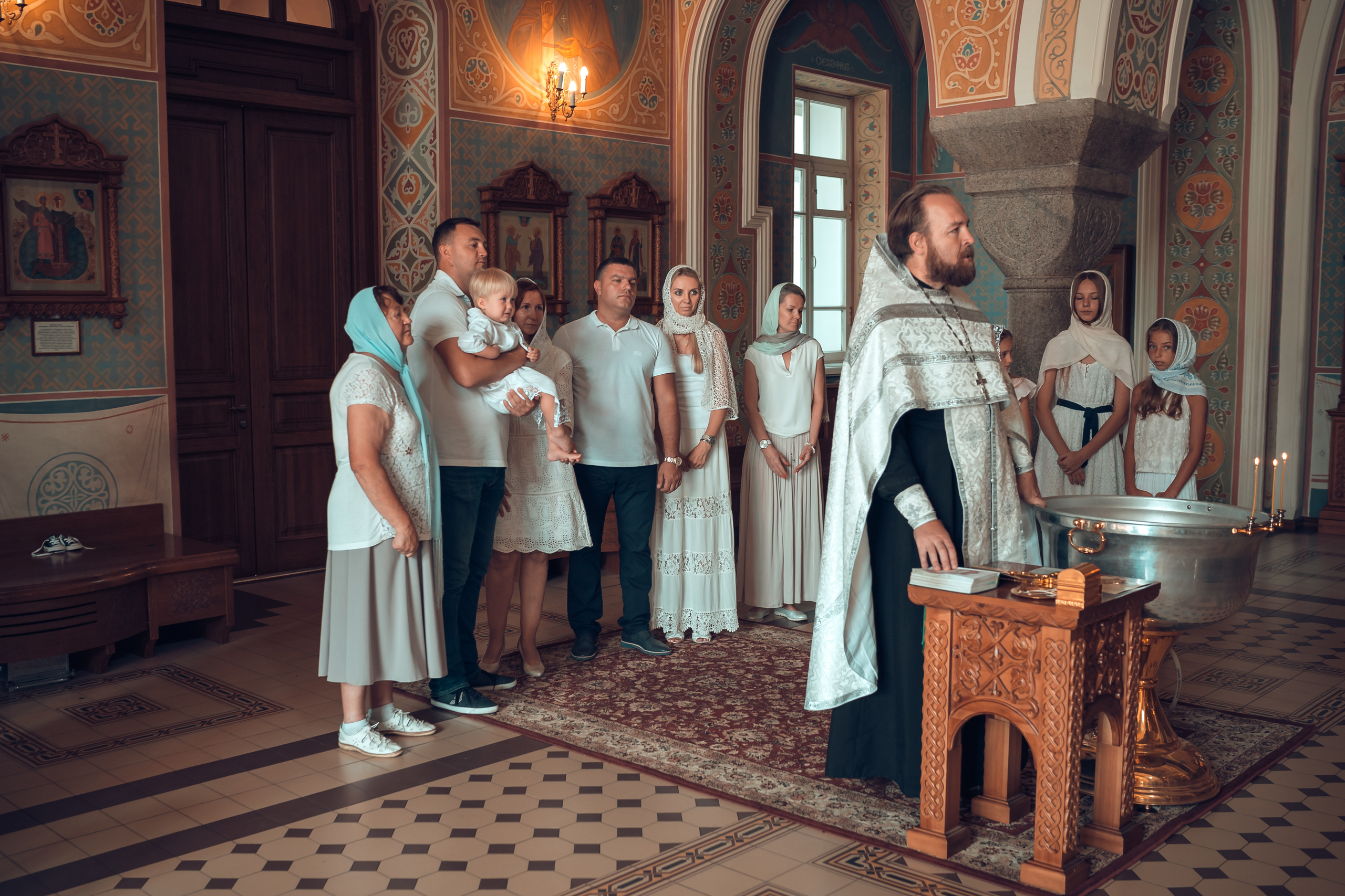 Крещение Артемия Храм Иоанна Предтечи. Фотограф на Крещение и Венчание в Красноярске Рамазанова Юлия