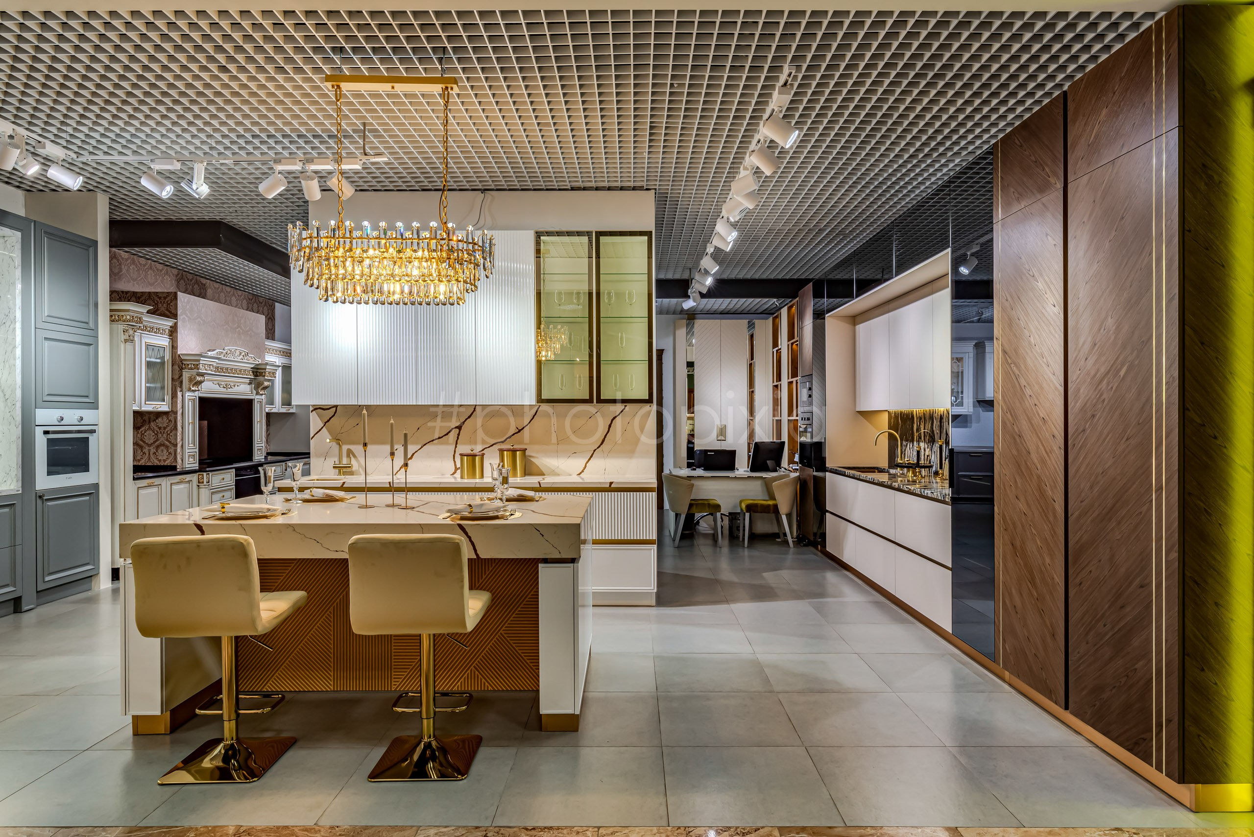 Интерьерная съёмка шоурума фабрики кухонь PRO-MOBILI. Интерьерная съёмка и виртуальные туры — Интерьерный фотограф Кузнецов Сергей (photopixiq)