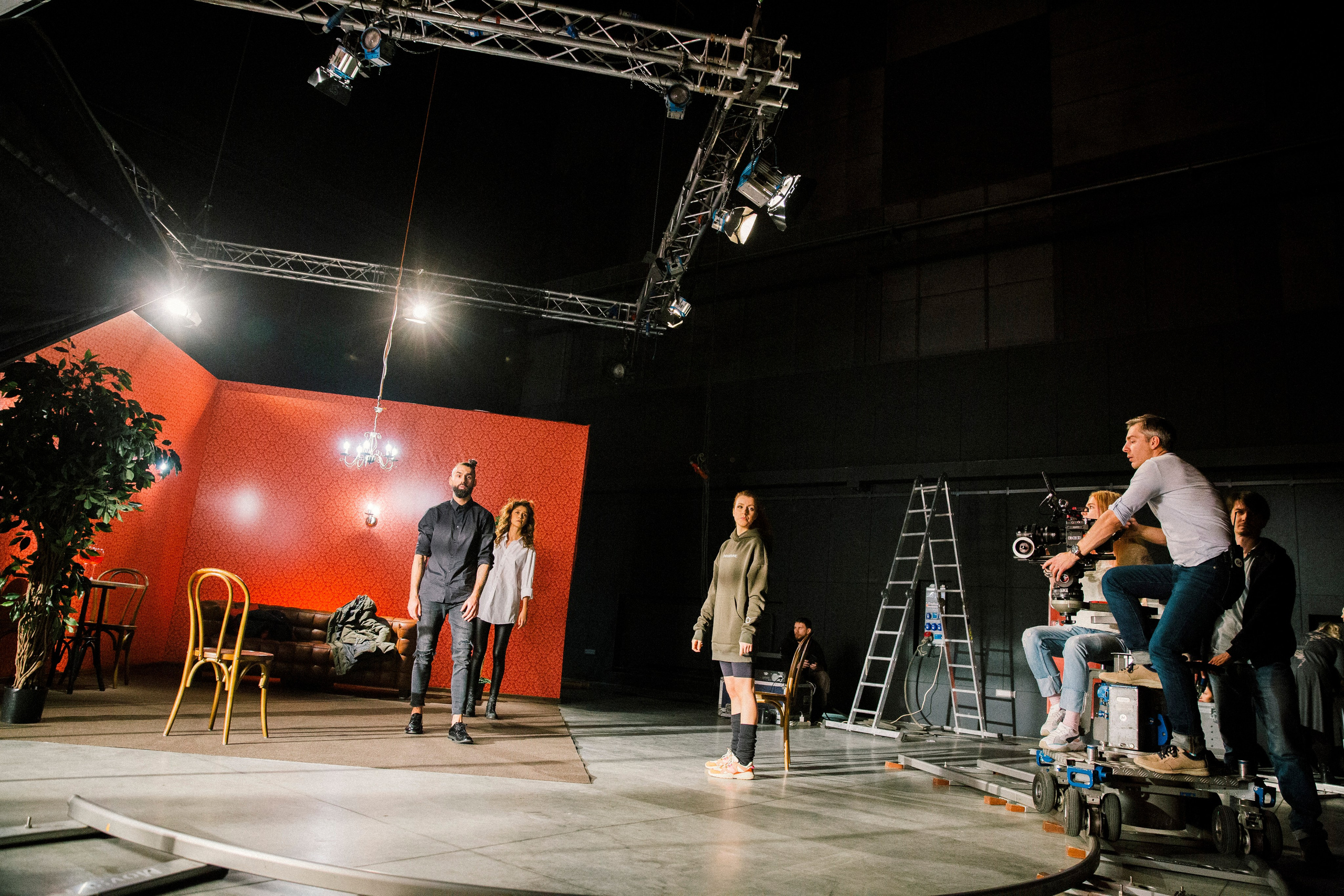 ФК Би-2 & Лиза Громова Мосфильм. Ольга Пилант. АРТ, бэкстейдж, свадебная и семейная фотография, городской портрет, интерьерная фотография