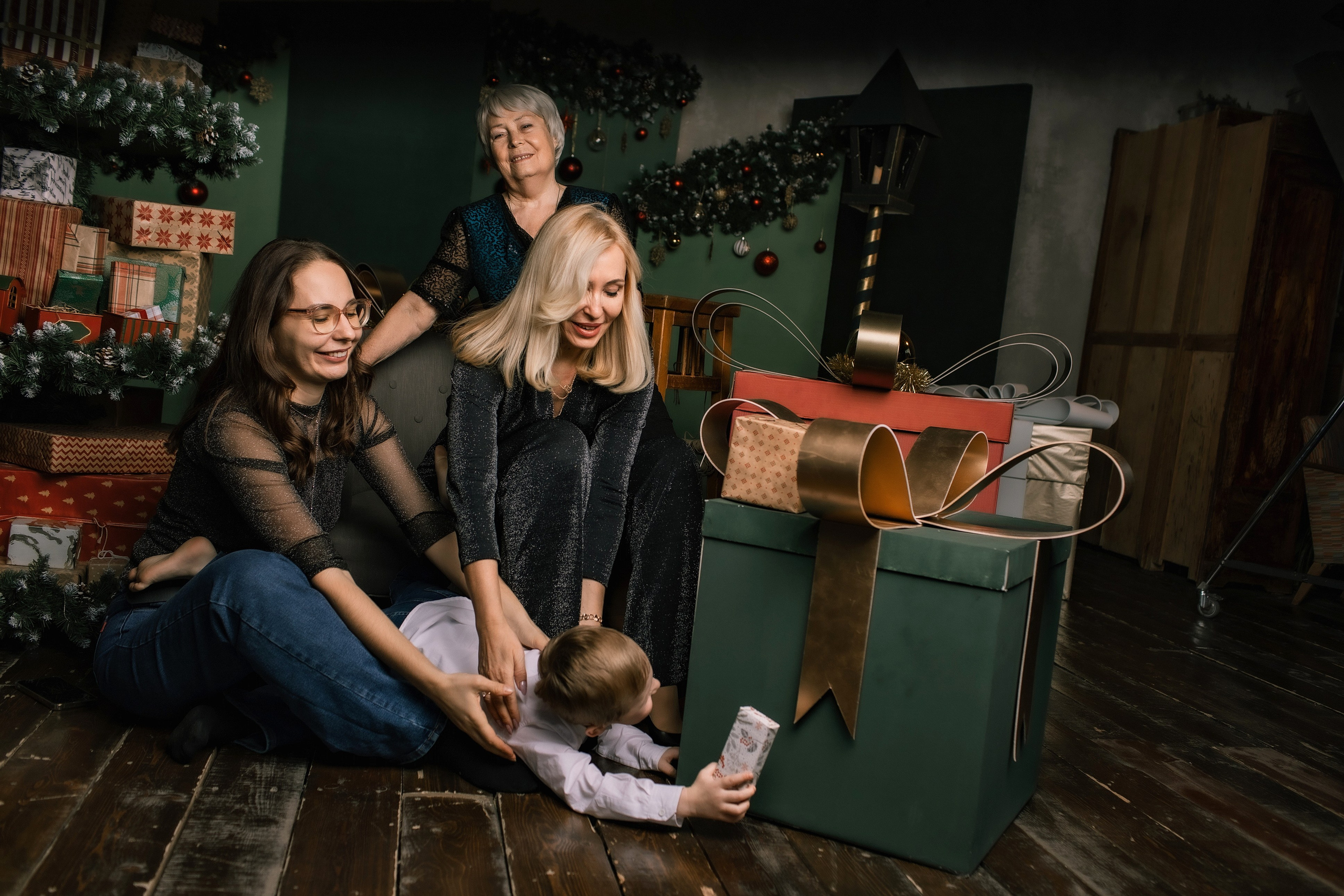 Студия Культура. Семейная новогодняя съемка. Фотограф Софья Васильковская