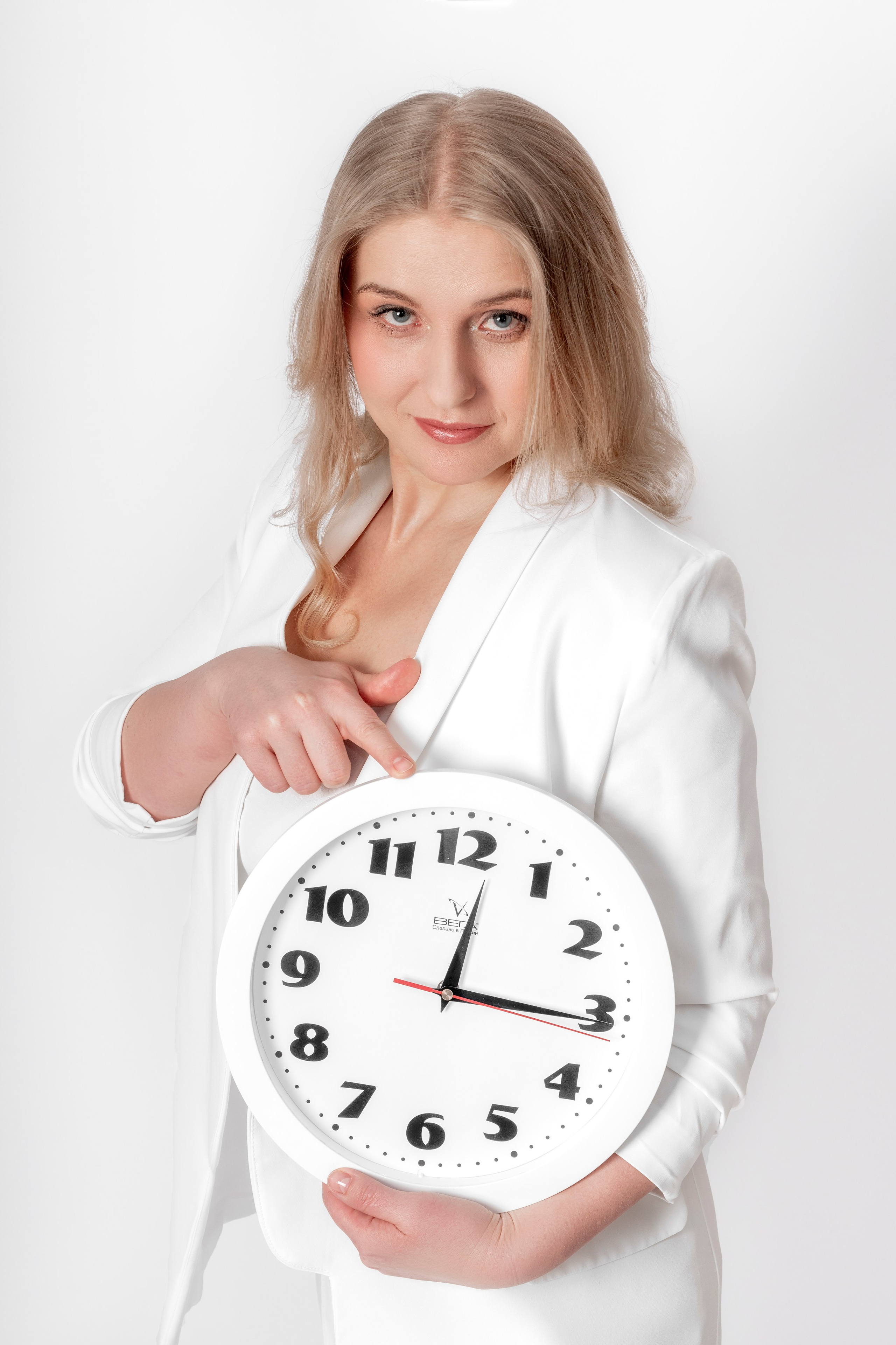 Фотосъемка для контента специалисту массажа лица и естественному омоложению. Фотограф Наталья Жильцова