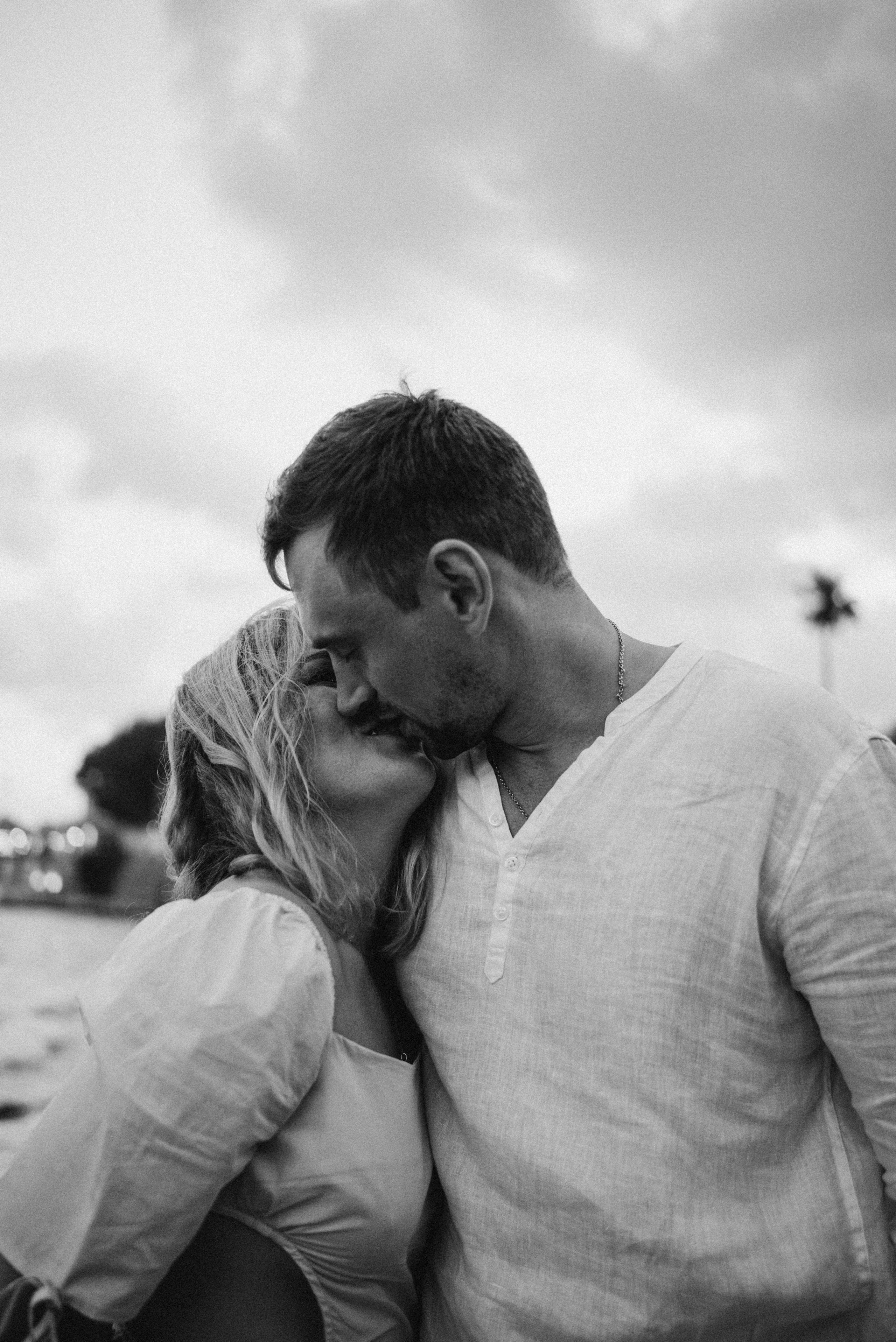 Съемка пары на море. Портретный и свадебный фотограф в Тбилиси • xeniqo