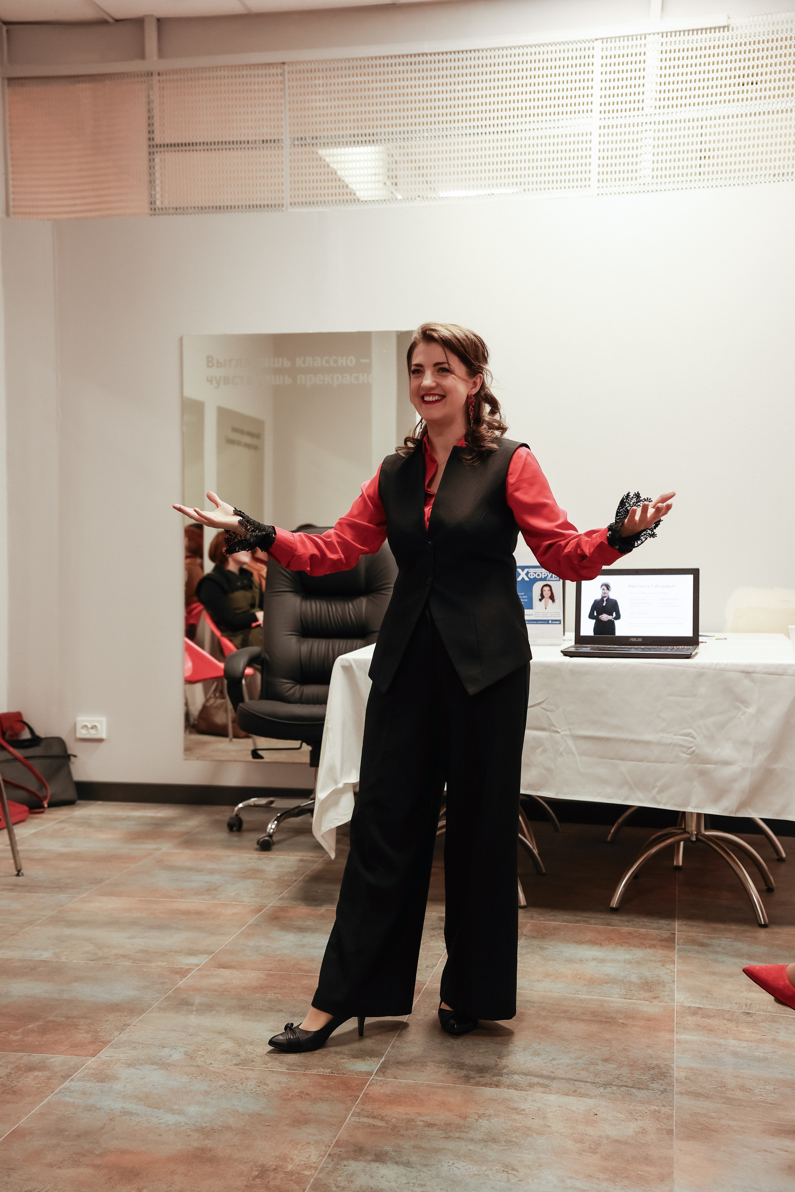 Репортажная фотосъёмка девятого Большого Женского Форума в Санкт-Петербурге. Профессиональный фотограф в Санкт-Петербурге Александр Волосенцев