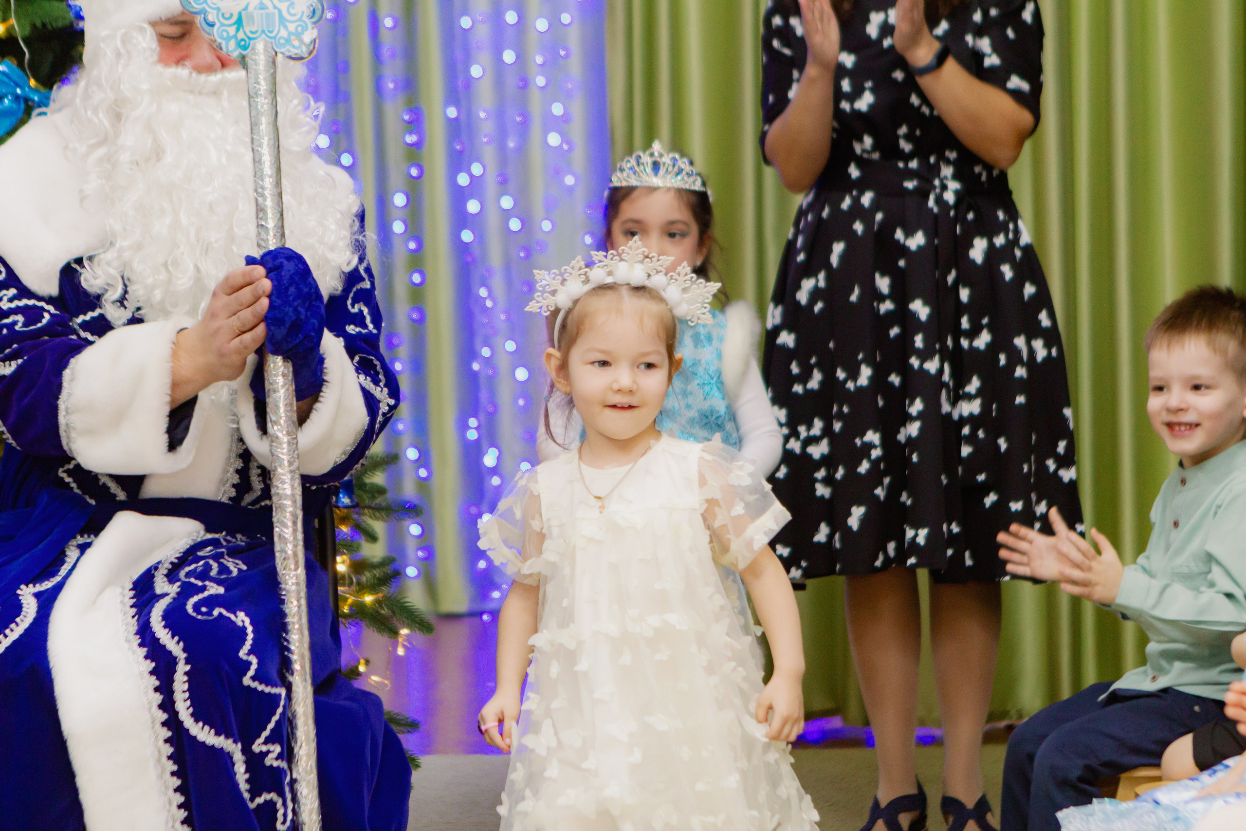 Фотосъёмка новогоднего утренника. Фотограф в Екатеринбурге Пойгина Елена