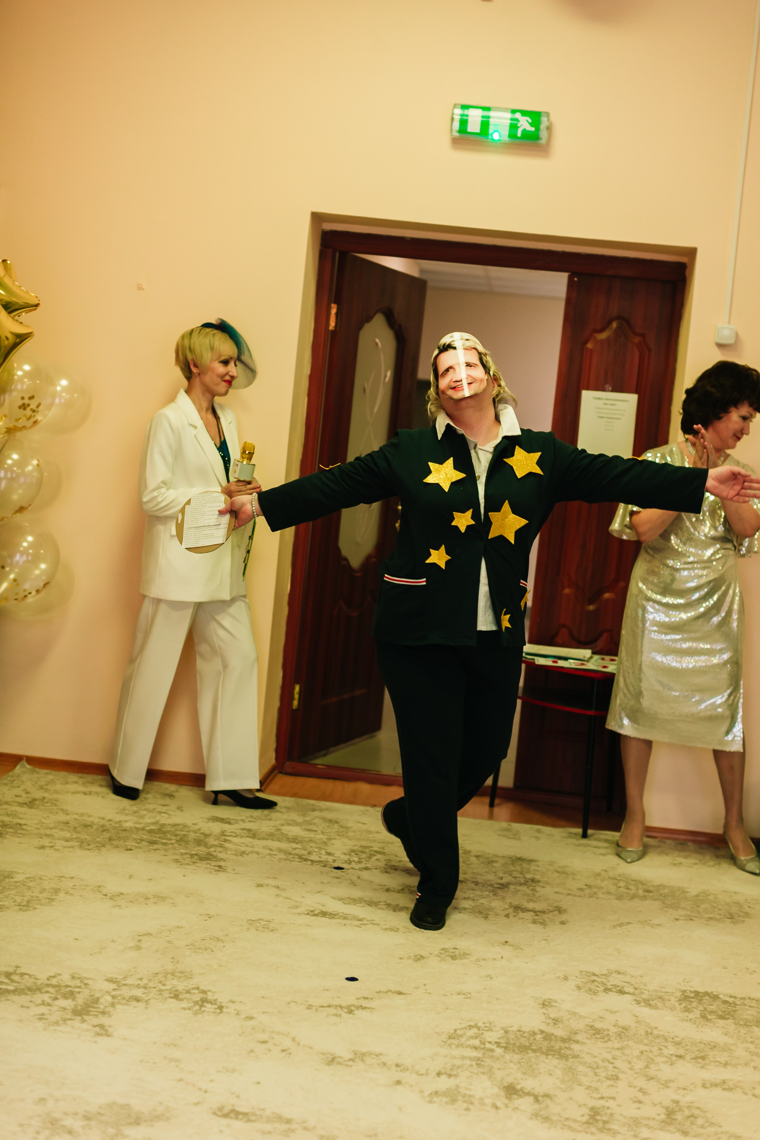 алёна малахова фотограф новосибирск семейный детский домашняя фотосессия в новосибирске день рождения репортажная съёмка фотосессия с лошадьми на конюшне деревня алтай  на природе фотосессия в детском саду мама и сын предложение руки и сердца идея  помолвка фотосессия берег закат детский день рождения годик торт аниматор лофт игровая продолжение следует prodoljenie_sleduet_  корпоратив тимбилдинг первоклашка линейка 