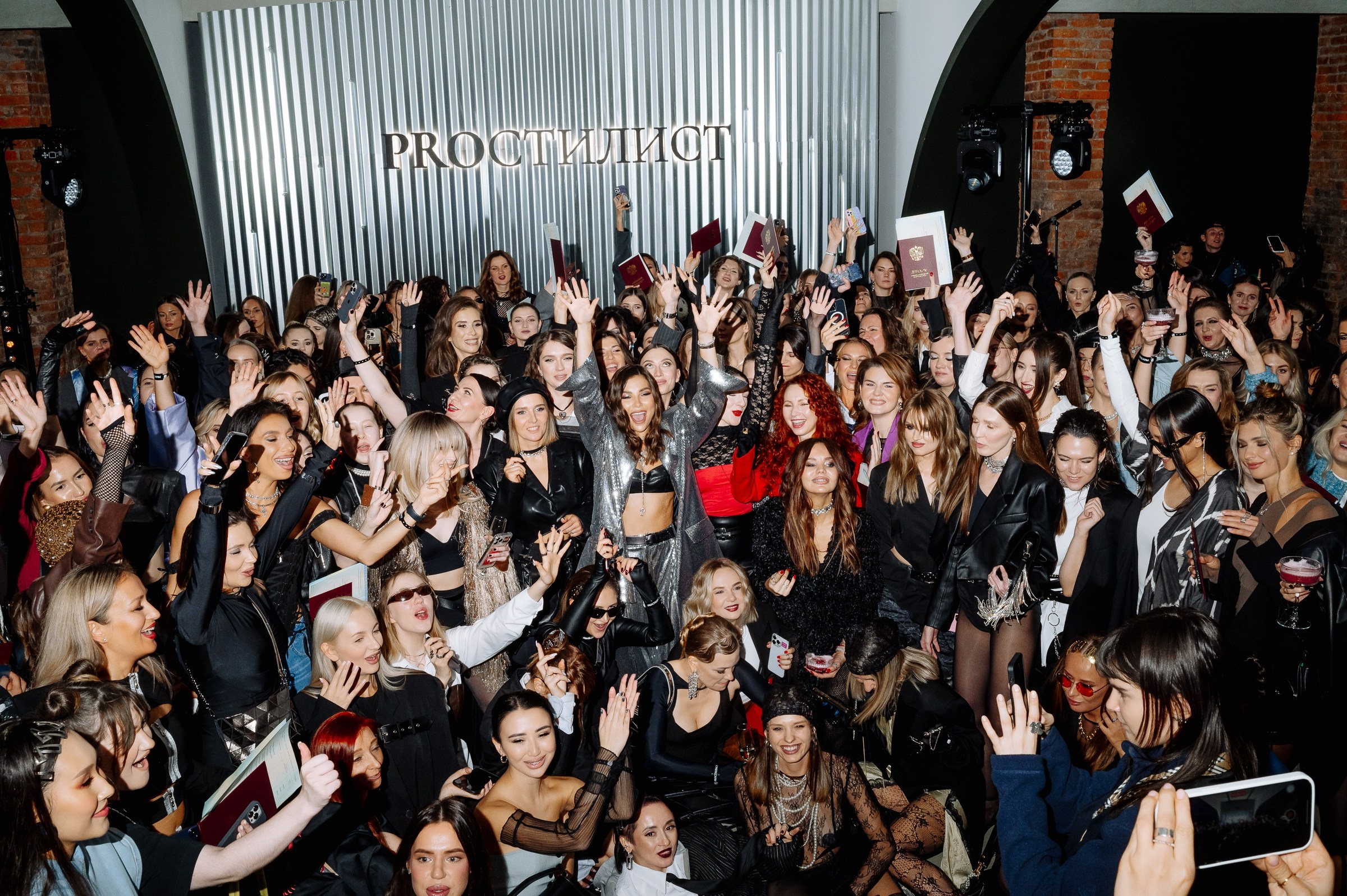 Nigay school — Выпускной школы стилистов Карины Нигай. Фотограф Вито Бурмасов | Москва