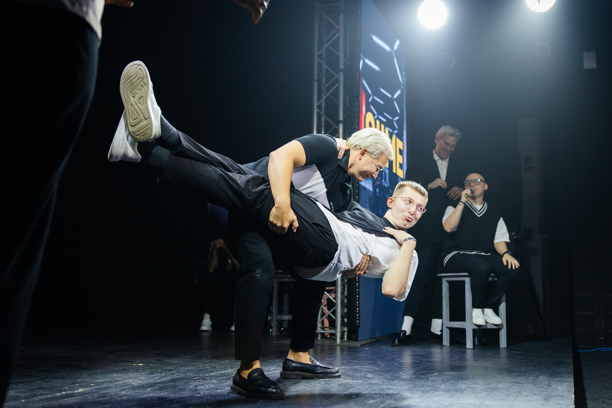 Большое Slime Show. Свадебный и репортажный фотограф в Новосибирске Федор Гладков