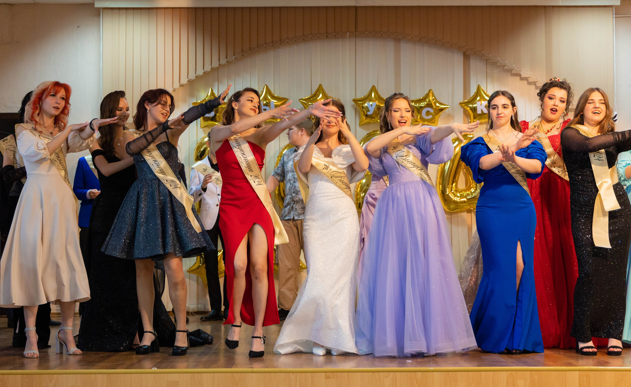 Школа № 5 Липецк. Выпускной 2024. Выпускные альбомы в Липецк